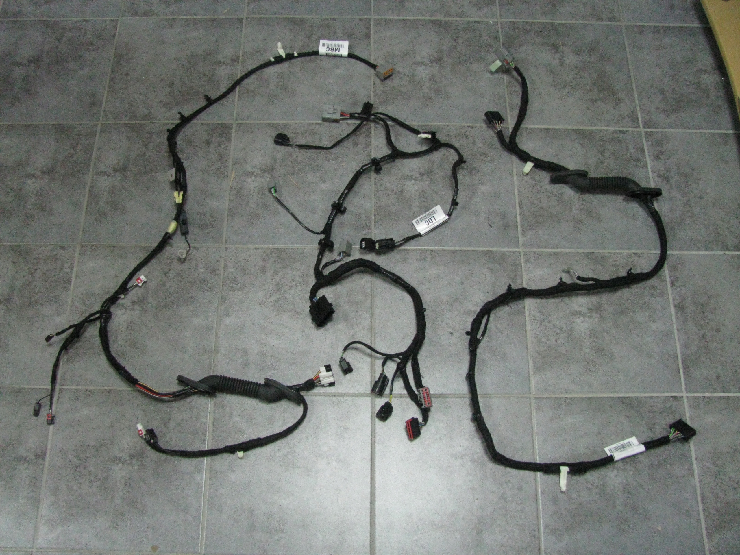 ПРОВОДКА КОМПЛЕКТ МОНТАЖА КРЫШКИ KUGA Mk2 Cv6t17n400mdd