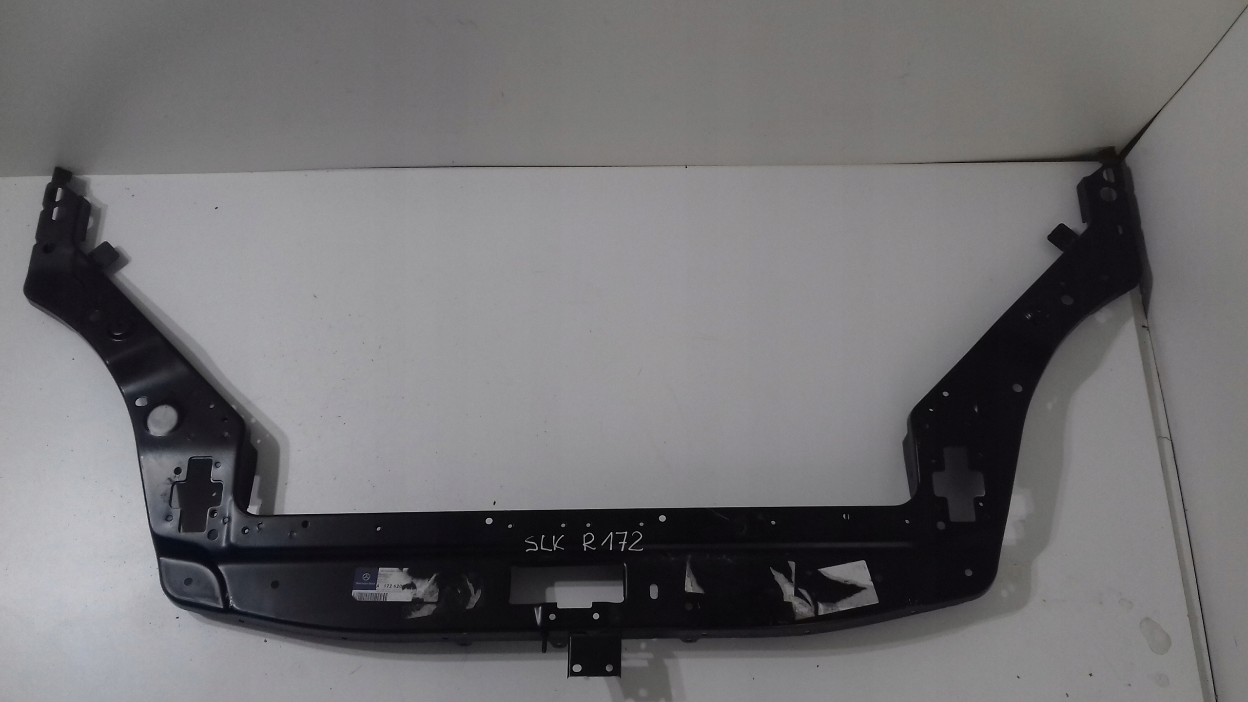 MERCEDES BENZ SKL R172 PAS PRZEDNI WZMOCNIENIE