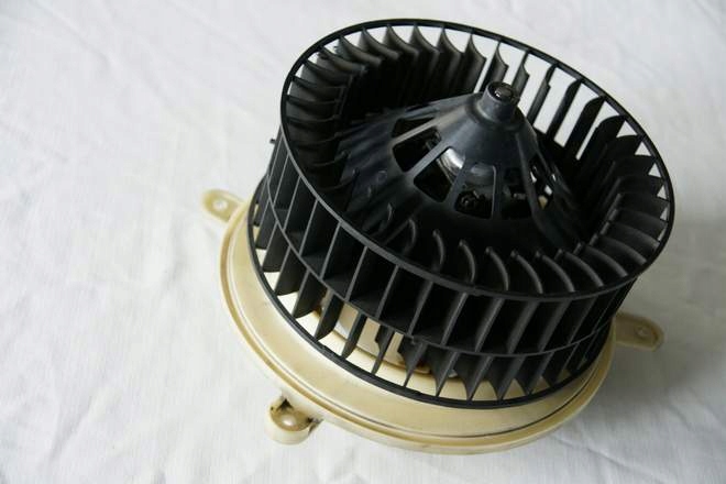 DMUCHAWA WENTYLATOR MERCEDES KLASA E W210 EUROPA