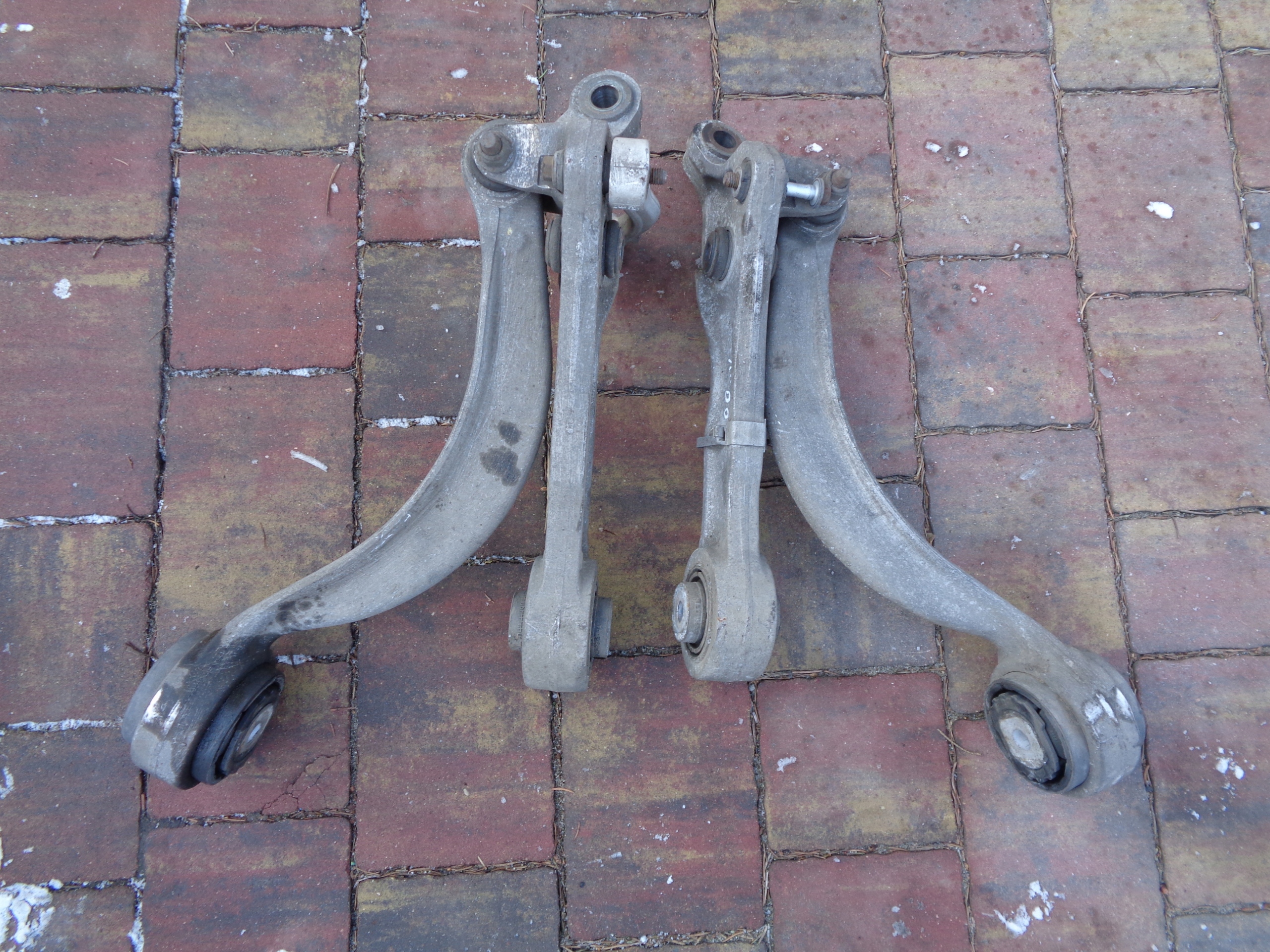 РИЧАГ ПЕРЕД ПЕРЕХОДИТЬ ПРАВИЙ 4.2 JAGUAR XK Xk8 X150