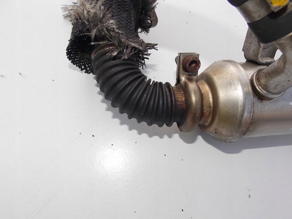 Охладитель выхлопных газов трубка EGR SAAB 1.9 16V vectra c