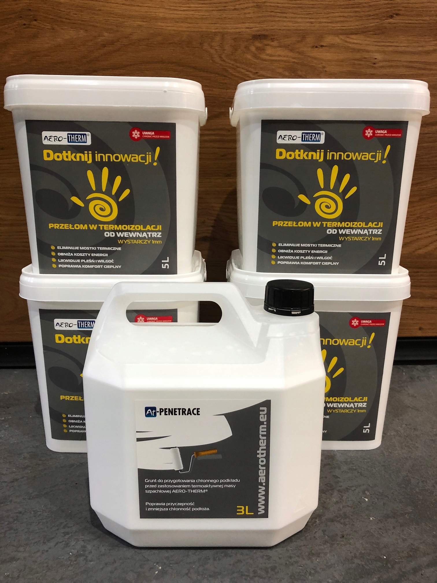 AERO-THERM 20 litrów i grunt AT Penetrace 3 litry