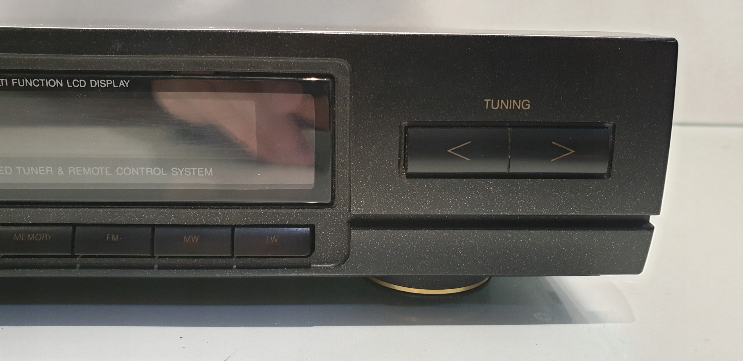 TUNER RADIOWY DUAL CT-3560 Model CT-3560