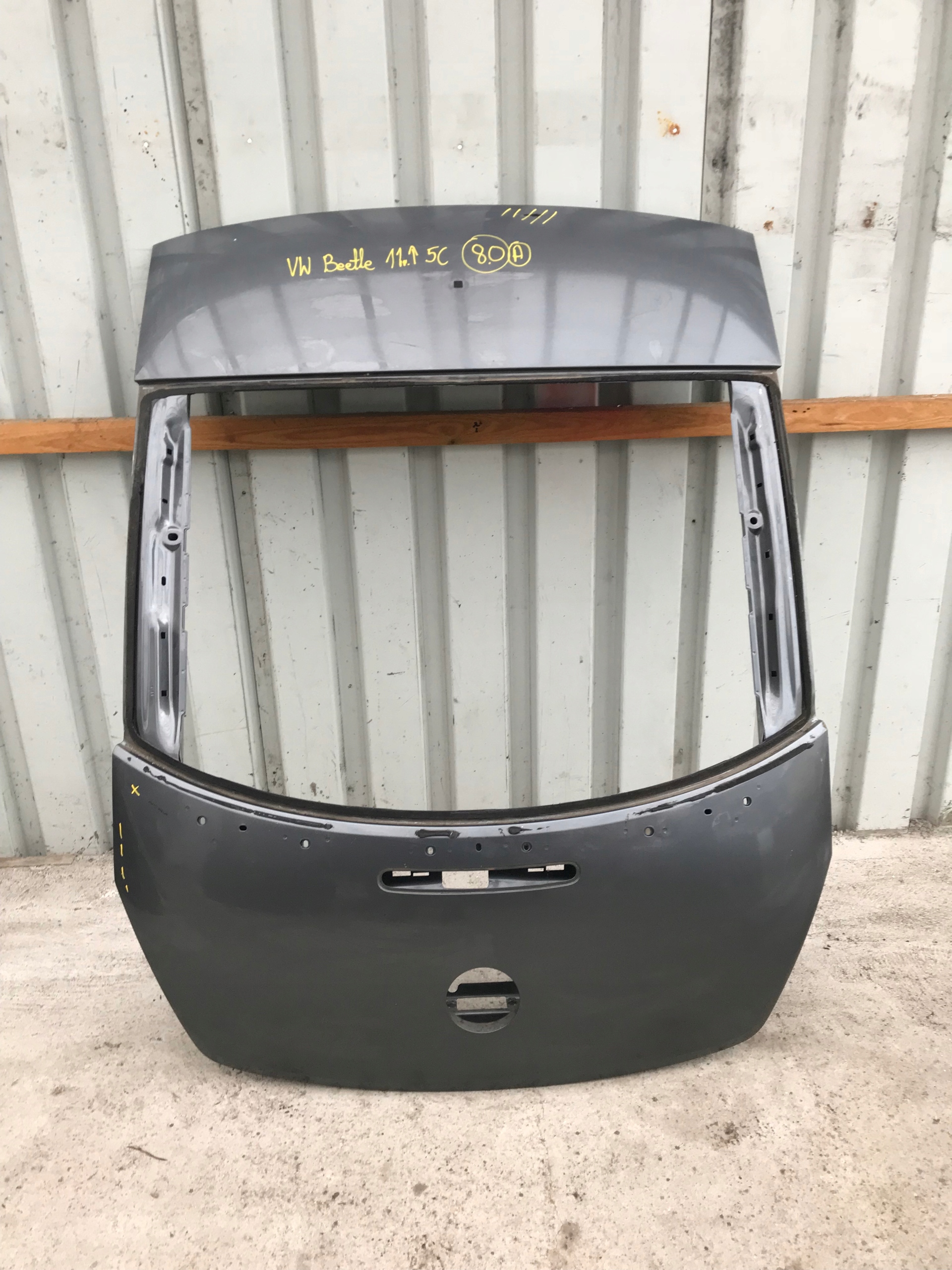 VW BEETLE 5C OD 2011r- KLAPA BAGAŻNIKA TYŁ POZNAŃ