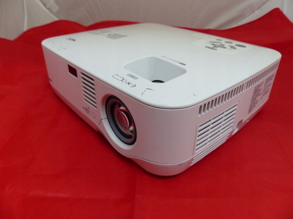PROJEKTOR RZUTNIK NEC NP305 FULL HD 2200 ANSI Kod producenta ..np305