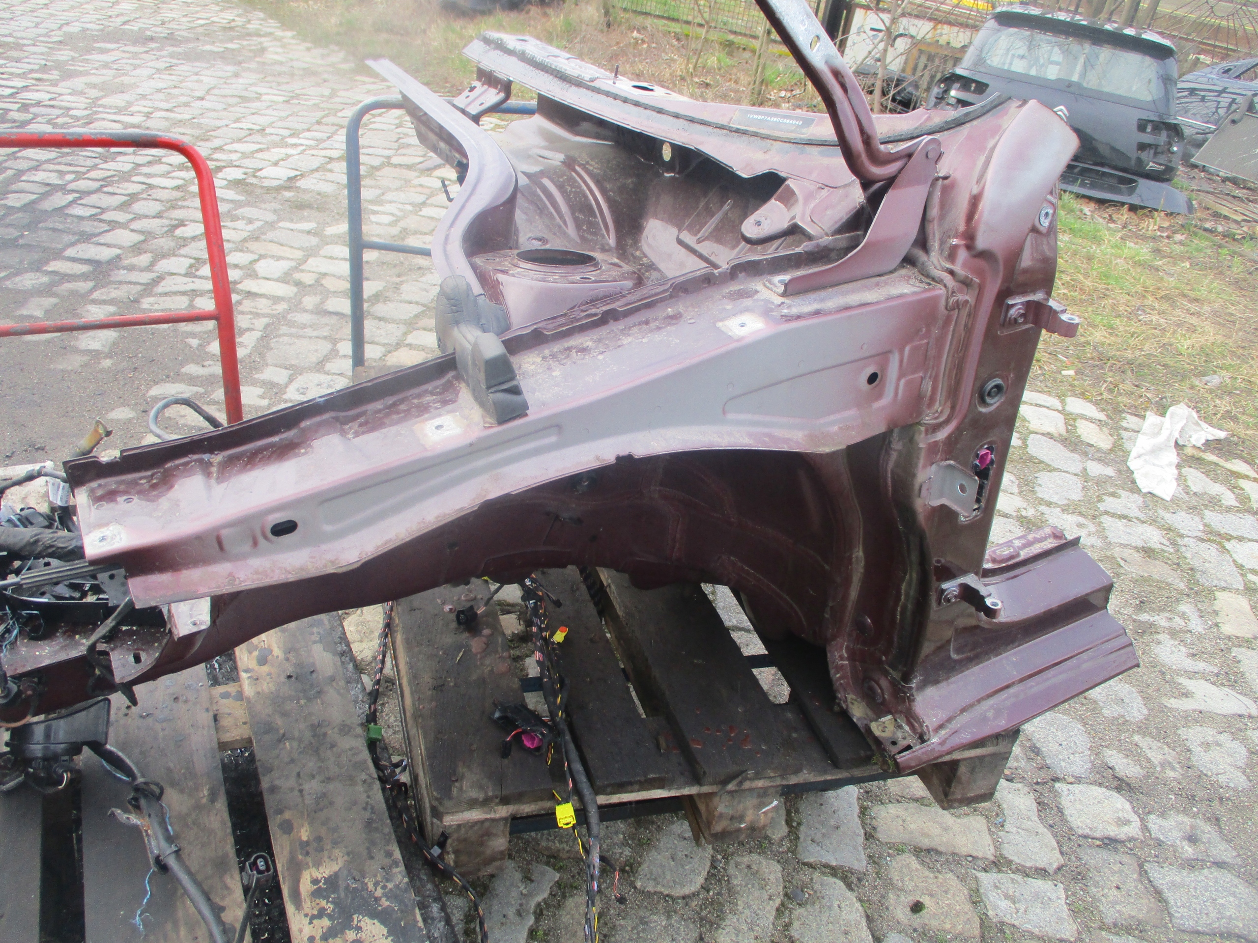 ЧЕТВЕРТЬ ЛОНЖЕРОН ЛЕВА VW PASSAT B7 USA 10-17r