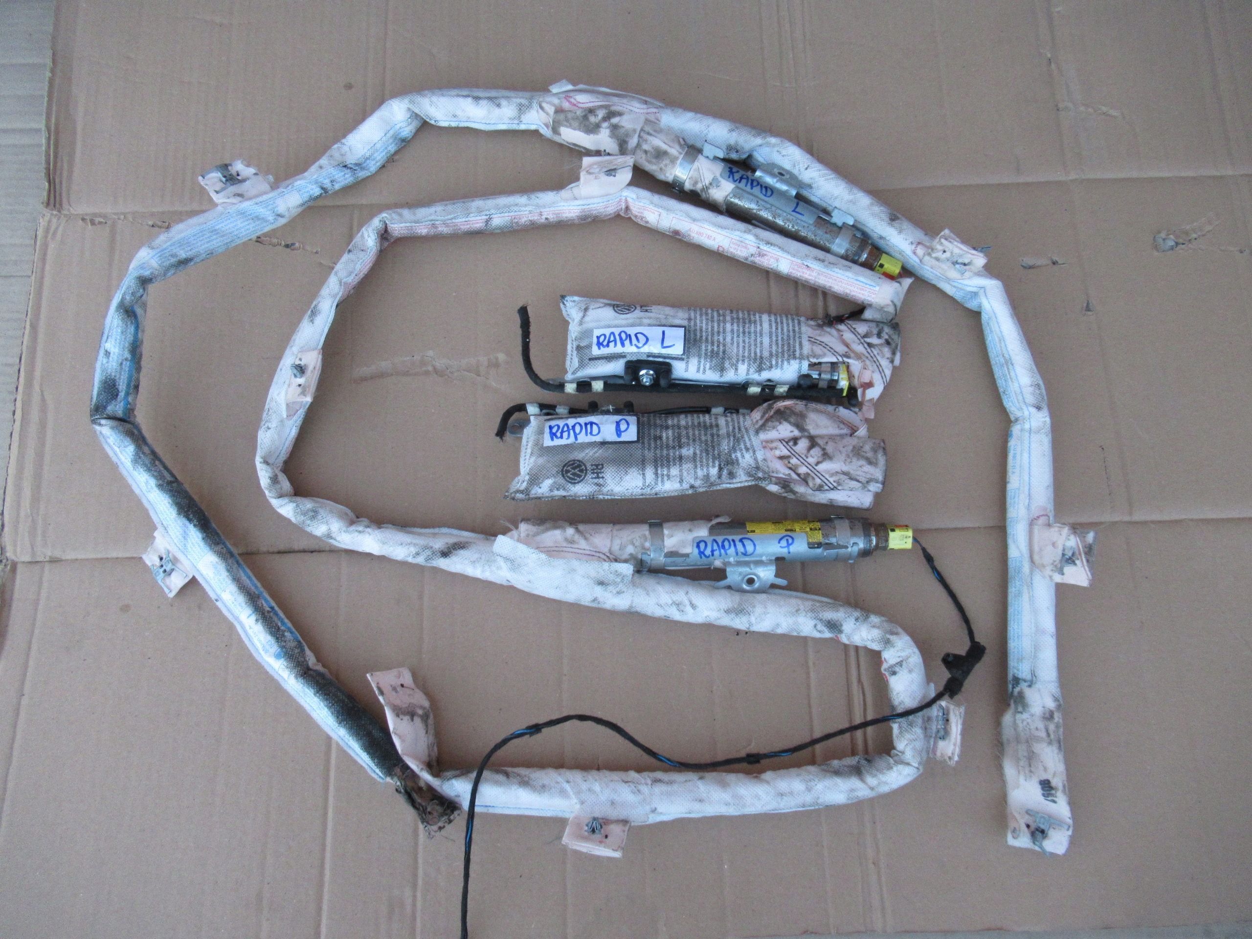 SKODA YETI РЕСТАЙЛИНГ пиропатрон левая правая