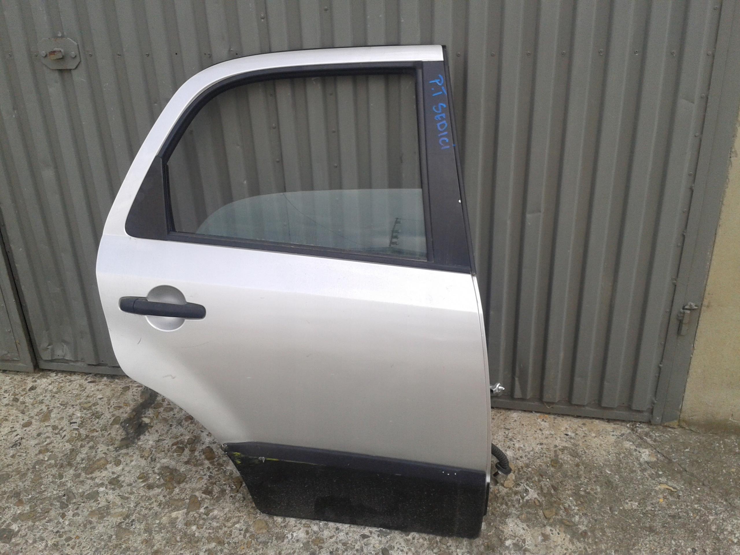 DRZWI PRAWE TYLNE PRAWY TYL FIAT SEDICI 06 Manufacturer Fiat