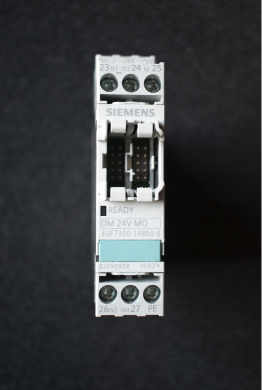 Moduł rozszerzeń cyfrowych,Siemens 3UF7300-1AU00-0