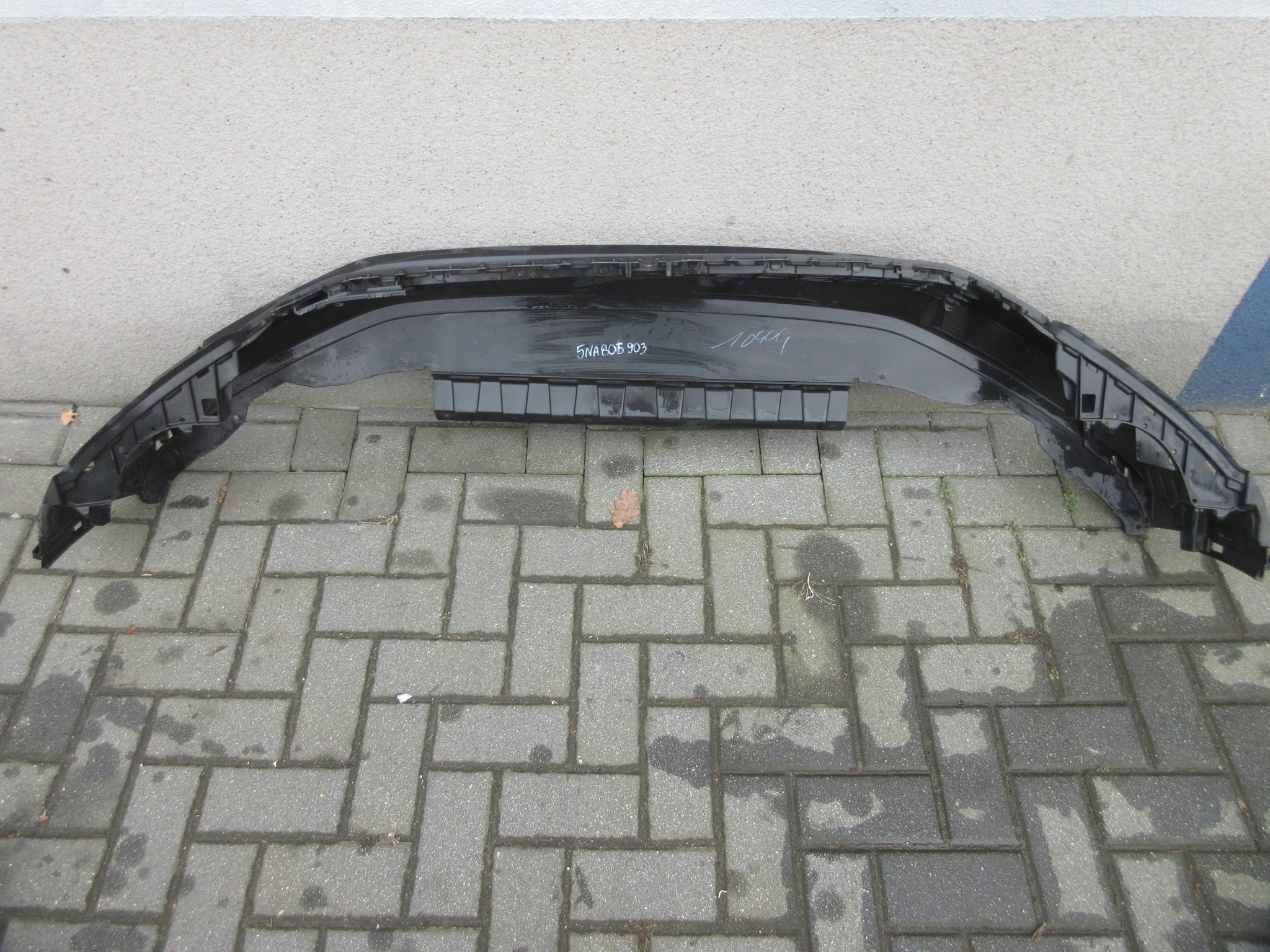 VW TIGUAN spoiler zderzak przód 5NA805903 Typ samochodu Samochody osobowe