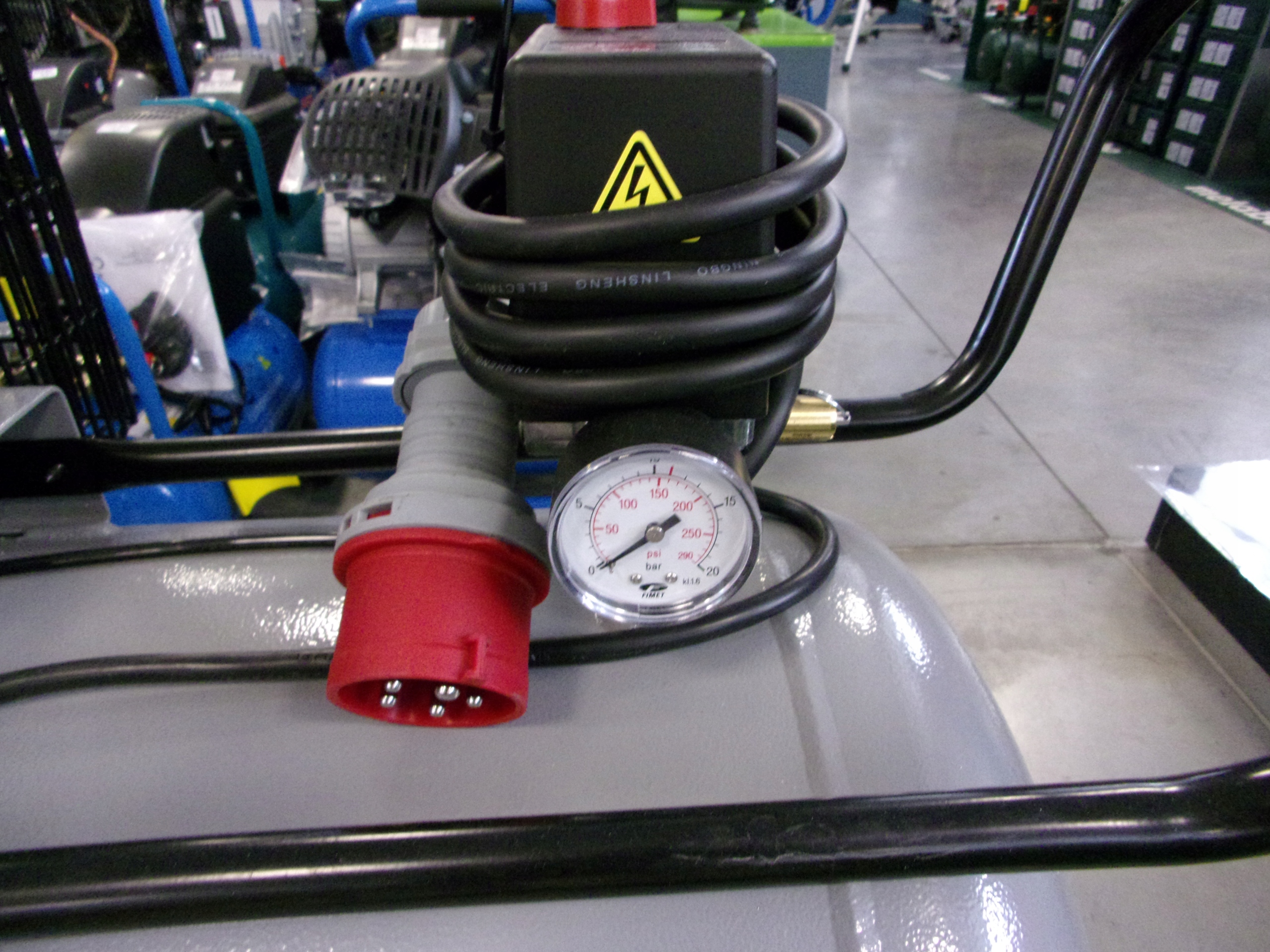 Sprężarka dwutłokowa KOMPRESOR Airpress HK600-200 Model HK 600-200 Pro