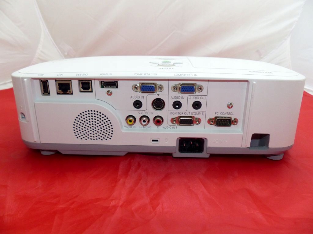 PROJEKTOR RZUTNIK NEC M230X HDMI XBOX PS4 TV KINO Technologia wyświetlania LCD