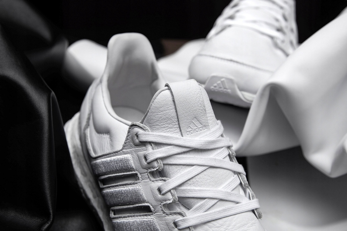 ultraboost leather cloud white