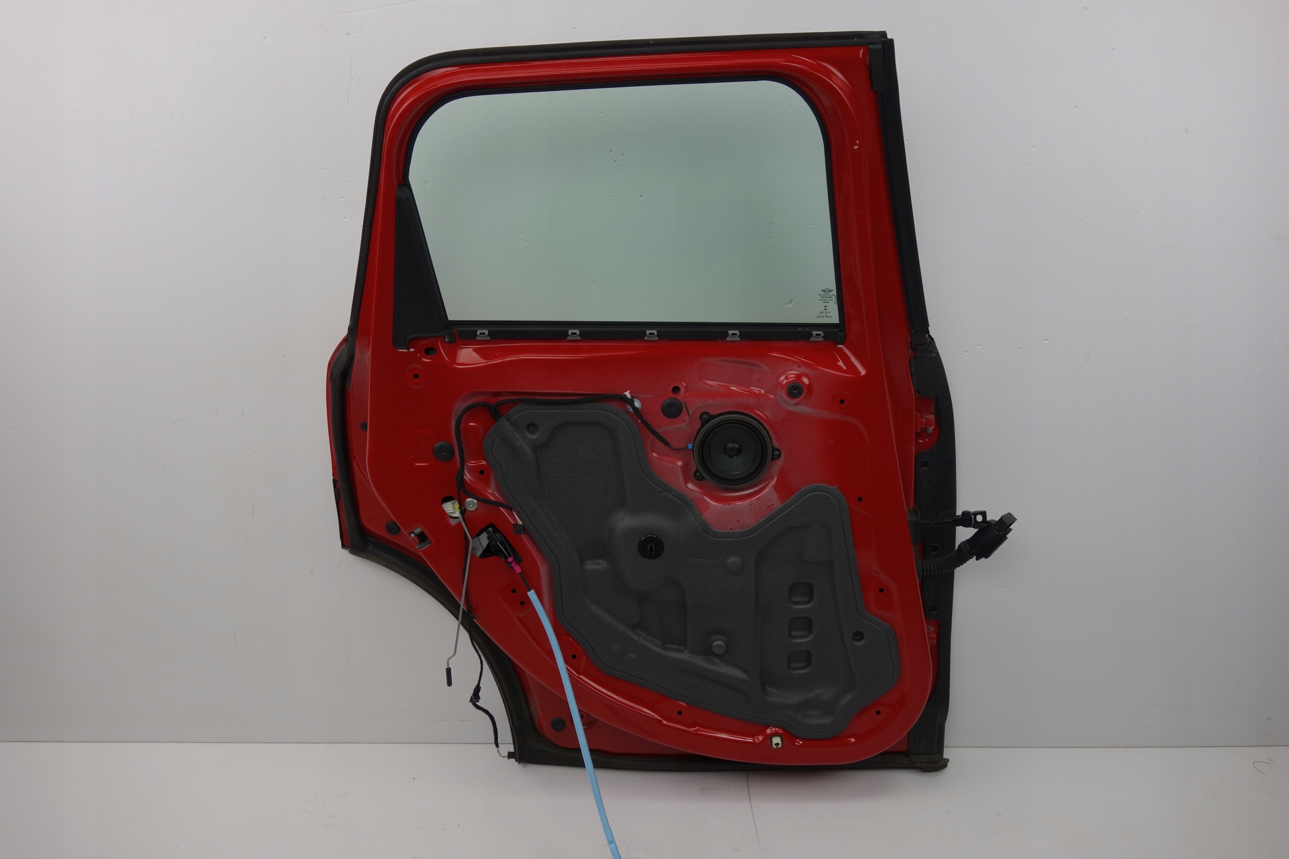 DRZWI LEWE TYLNE MINI F60 CHILI RED 851 Numer katalogowy części F60