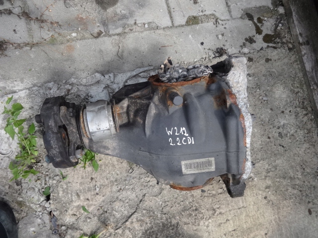 2123509103 - MERCEDES E-Class W212 09R-2.2 CDI диференціал задній міст