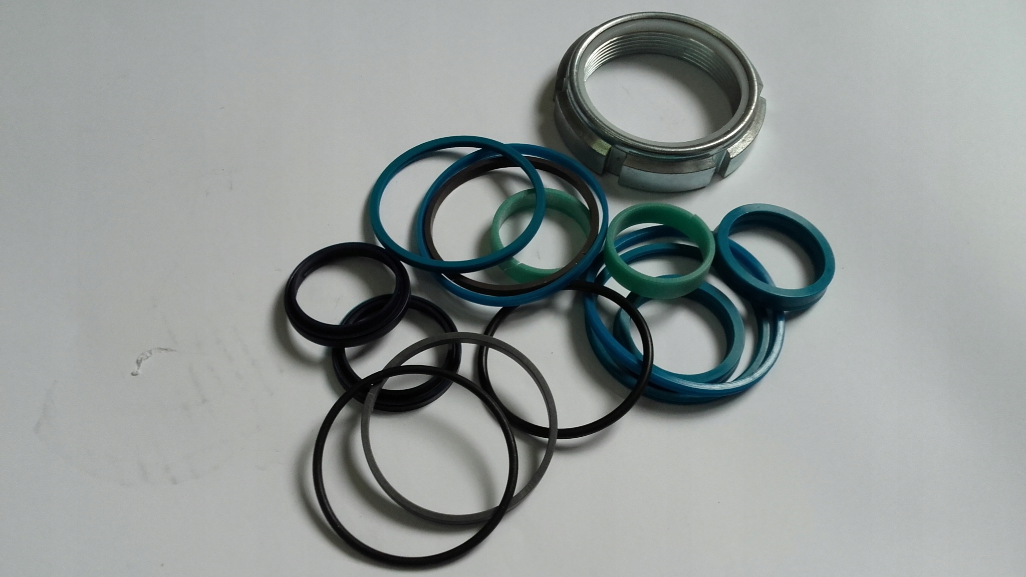 CAT 428D KOMPLET USZCZELEK SIŁOWNIKA SKRĘTU LUBLIN