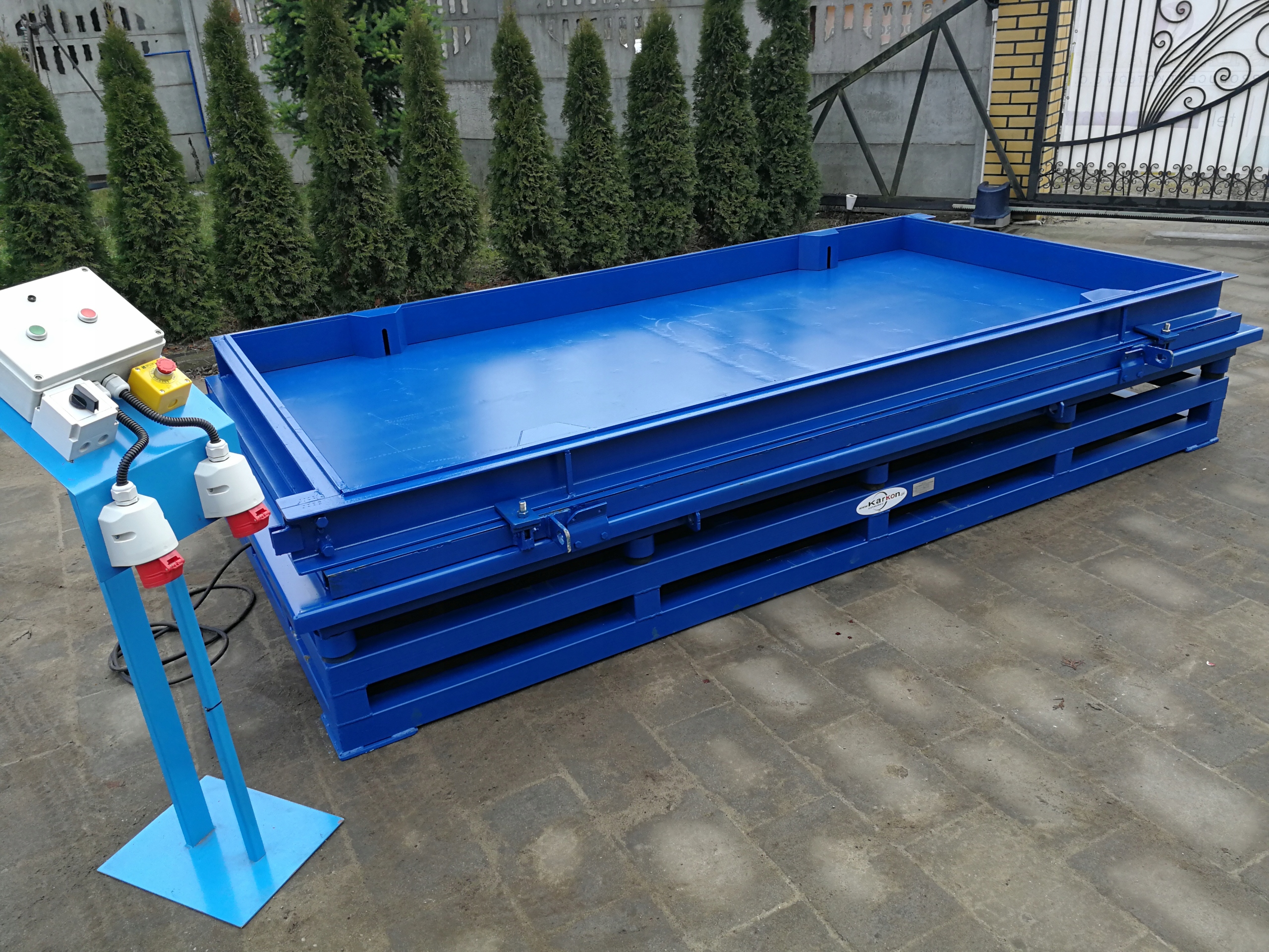 Zestaw do produkcji płyt drogowych 150x300 podkład Kod producenta Forma stalowa