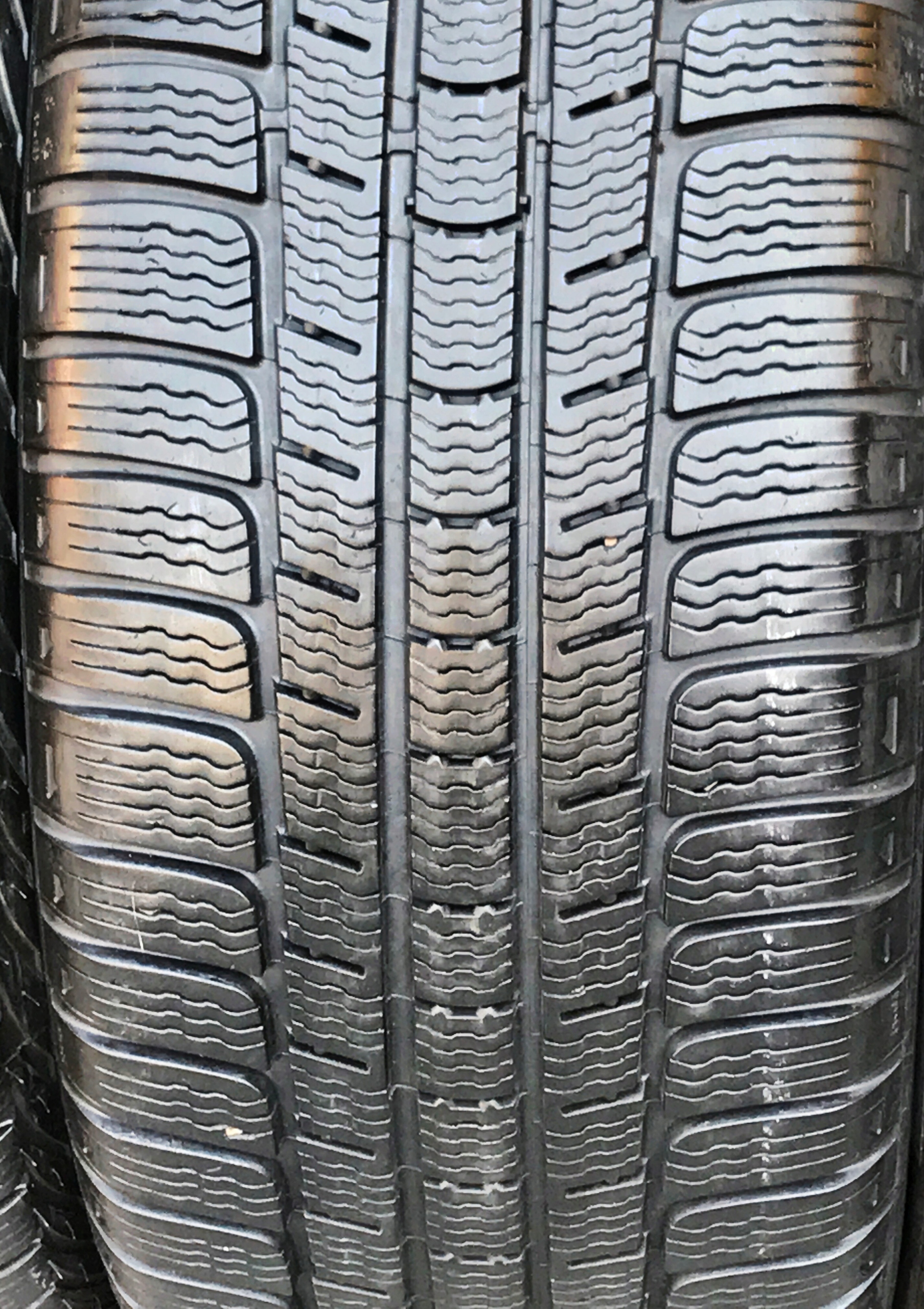 235/55R17 MICHELIN LATITUDE ALPIN HP ZIMA PARA Model inny