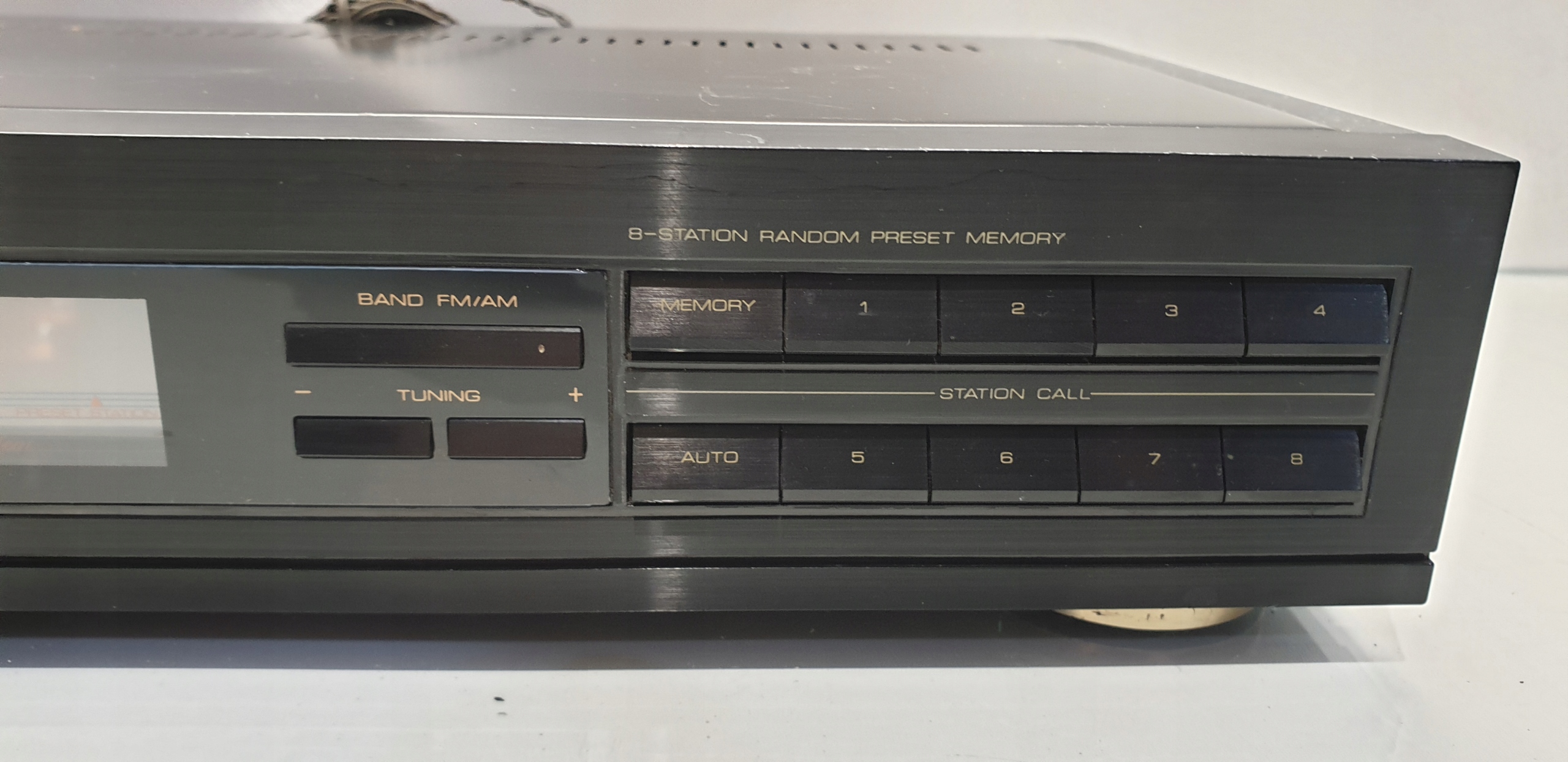 TUNER RADIOWY SOUNDWAVE T-900 Model T-900