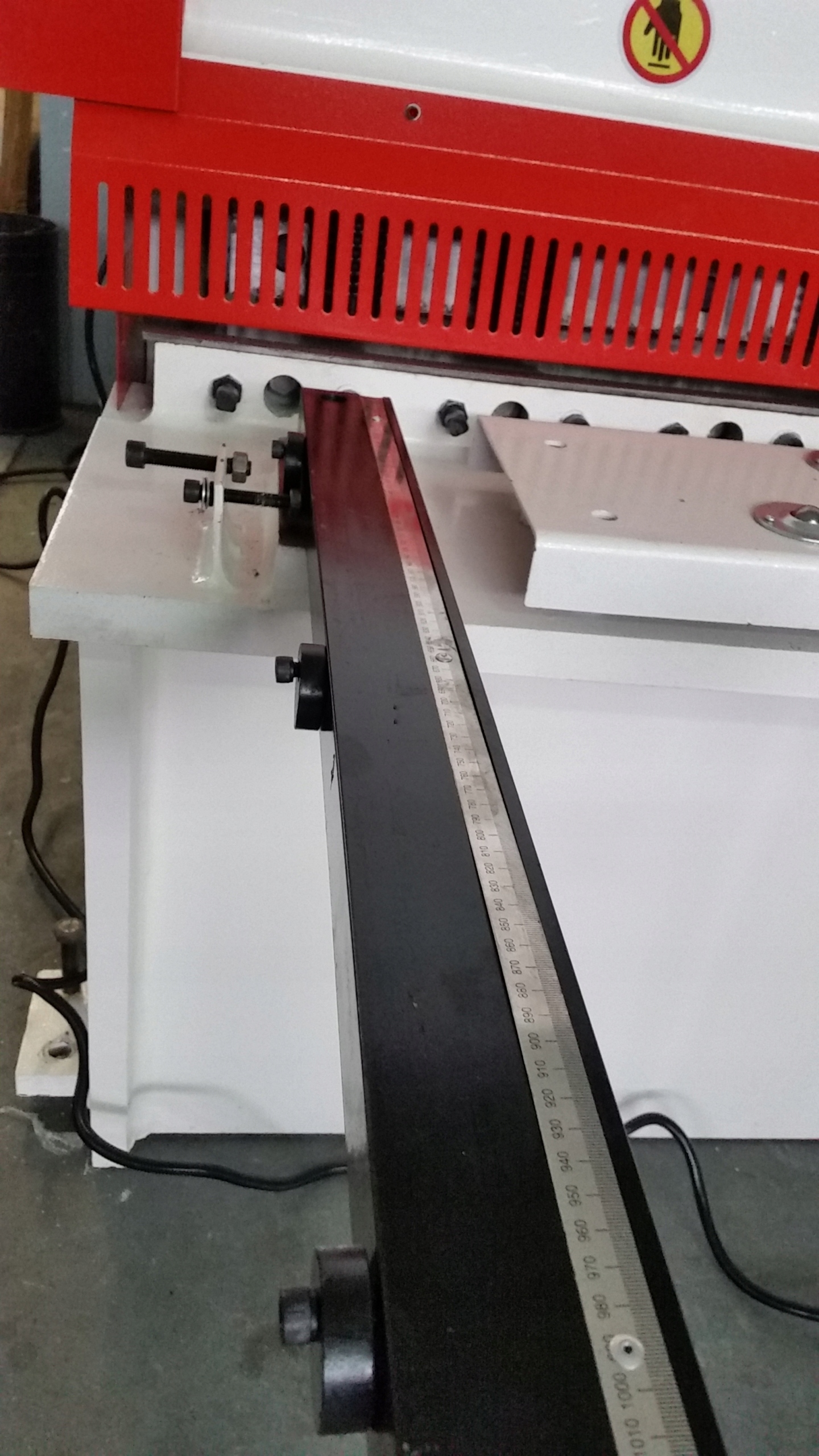 GILOTYNA HYDRAULICZNA NOŻYCE 10 x 3200 Rodzaj gilotyna