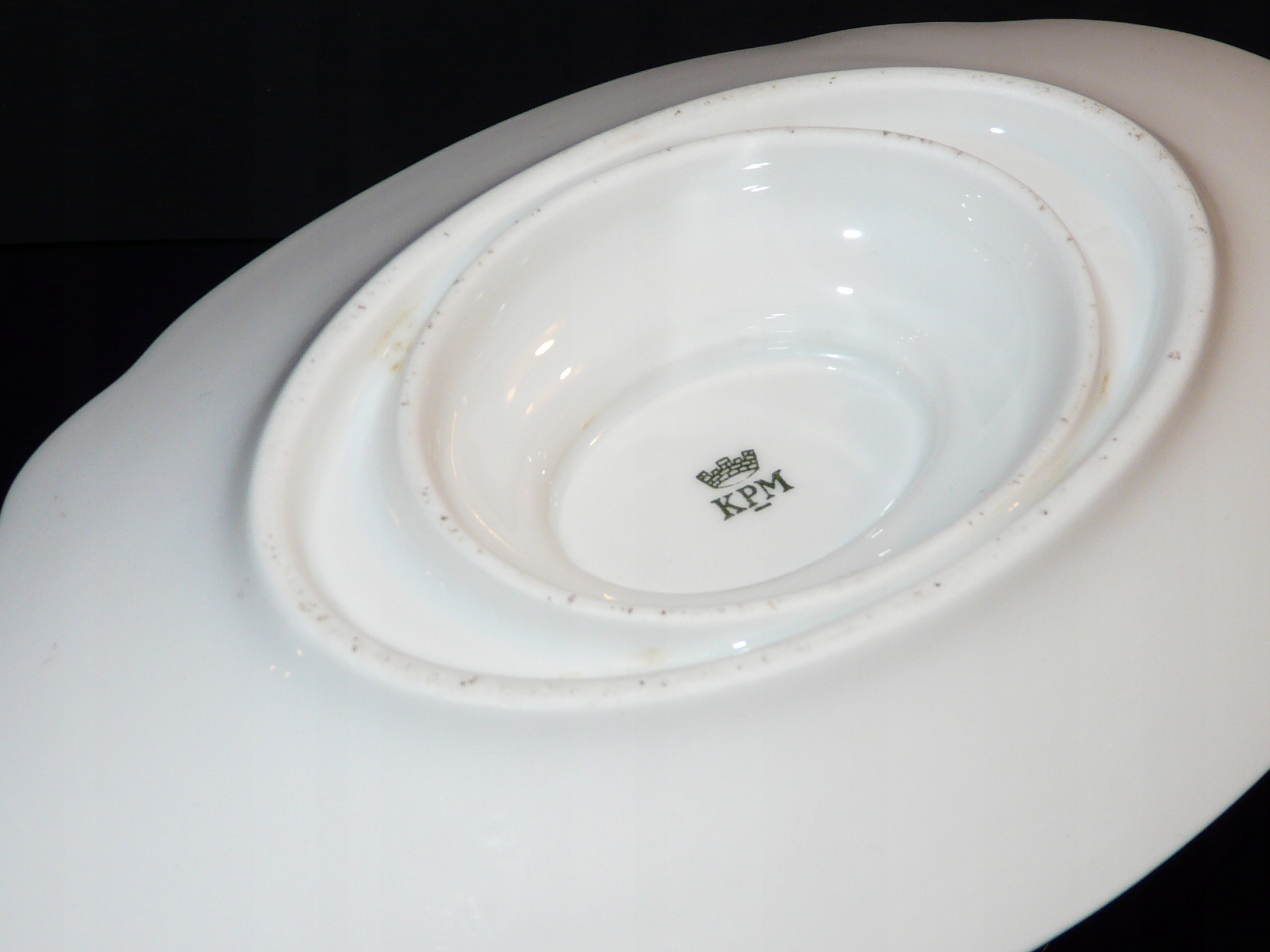 KPM WAŁBRZYCH BIAŁA SOSJERKA DIPÓWKA 22 CM Marka inna