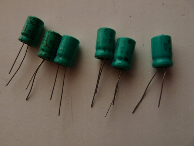 

Kondensator Elektr. 47uF/25V Elwa Stojący 10 Szt