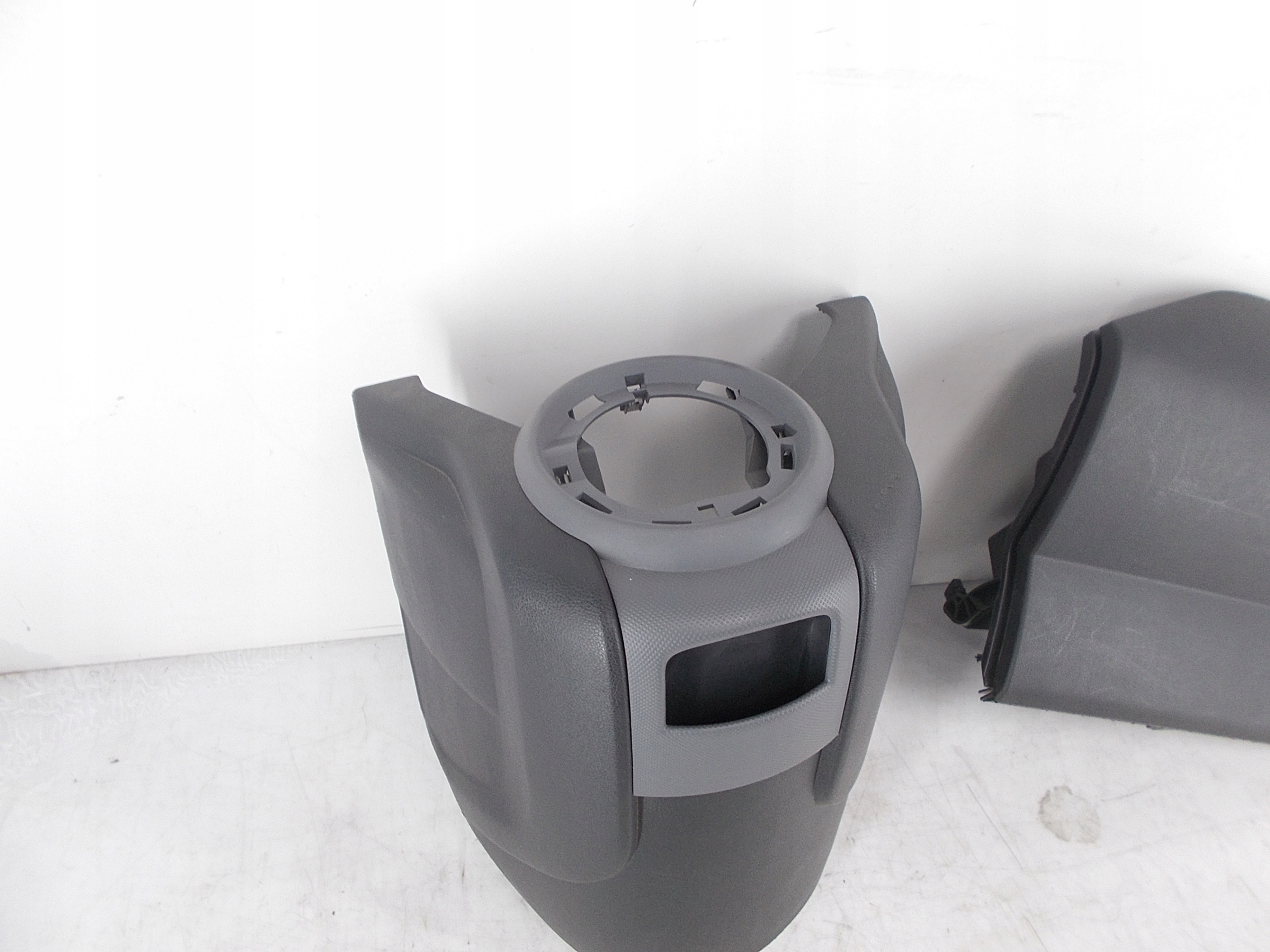 ЦЕНТРАЛЬНАЯ КОНСОЛЬ BERLINGO III ПАРТНЕР НЕ АНГЛИЧАНИН