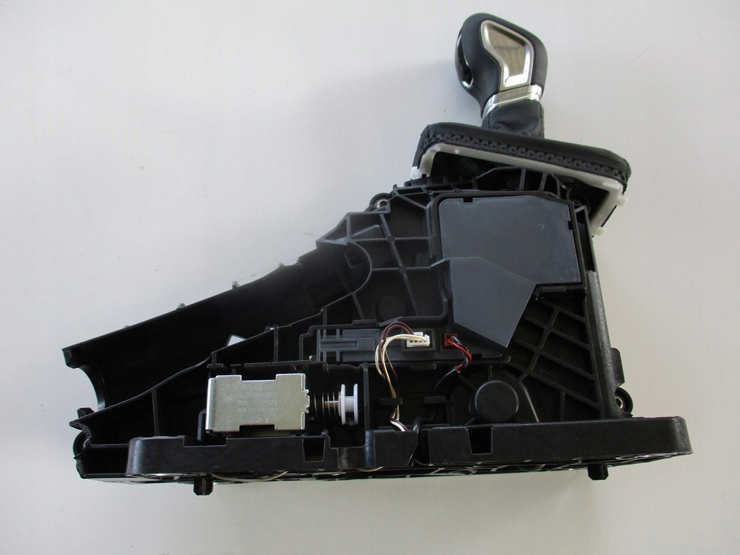 Mechanizm zmiany biegow GALKA VOLVO V90 AUTOMAT Car type Passenger cars