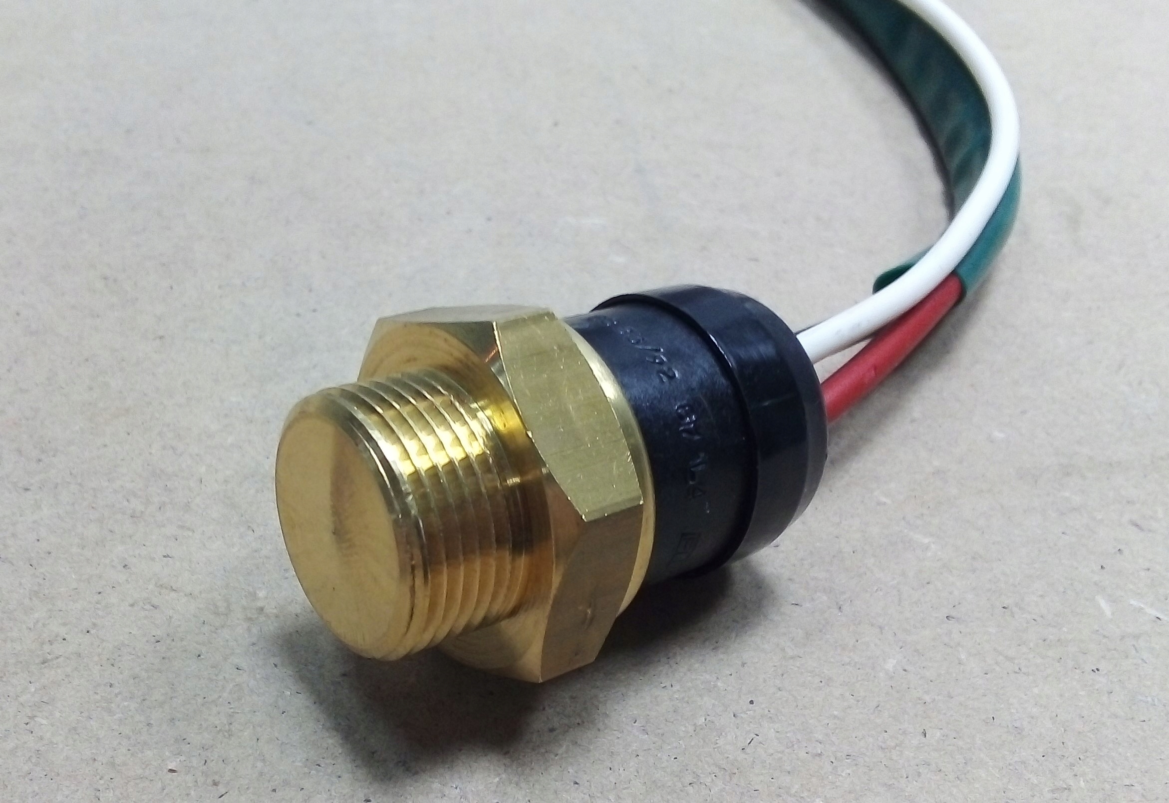 ORYGINAŁ FIAT CZUJNIK WENTYLATORA CHŁODNICY B844 Producent części Fiat OE