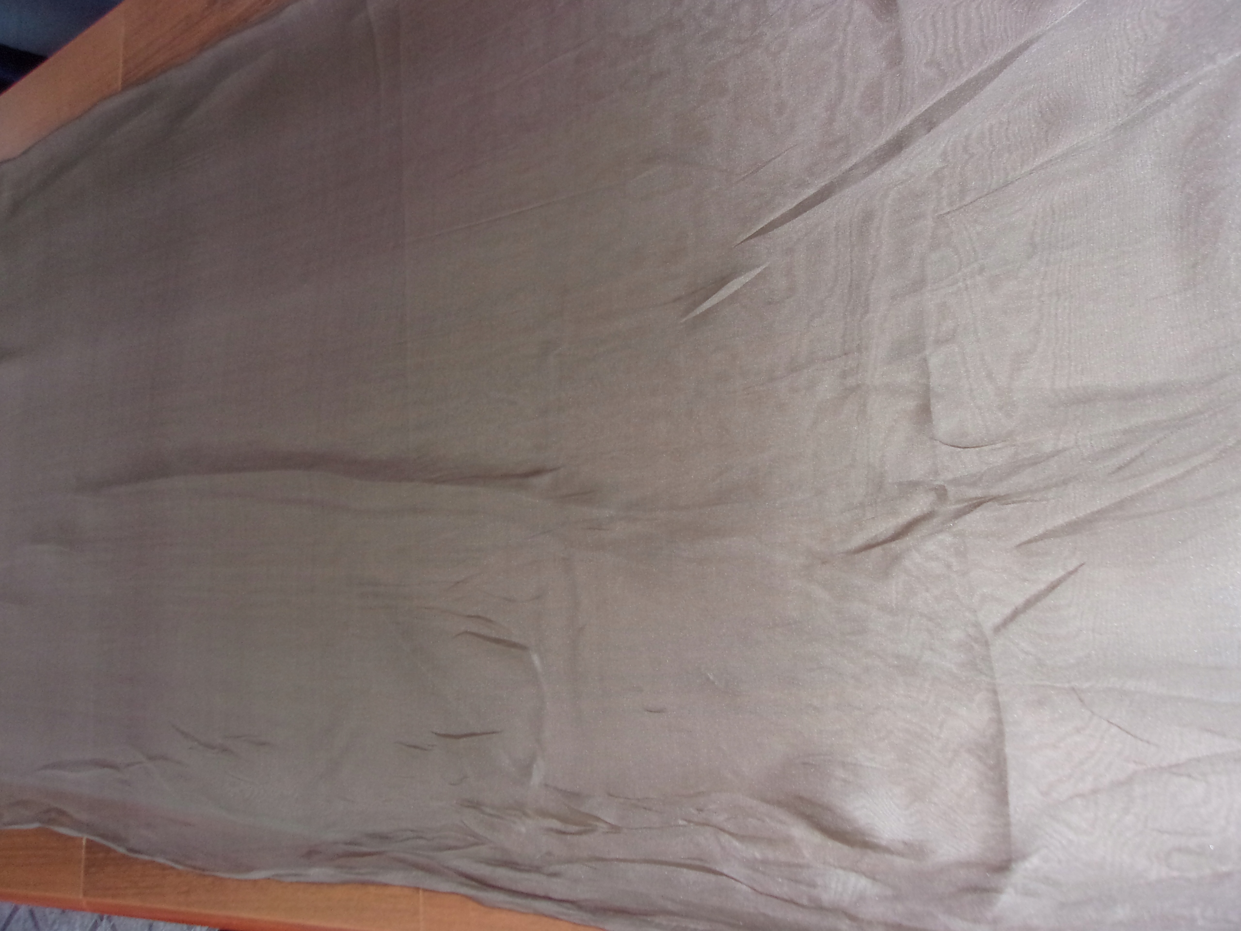 šedo-olivový hedvábný šifon