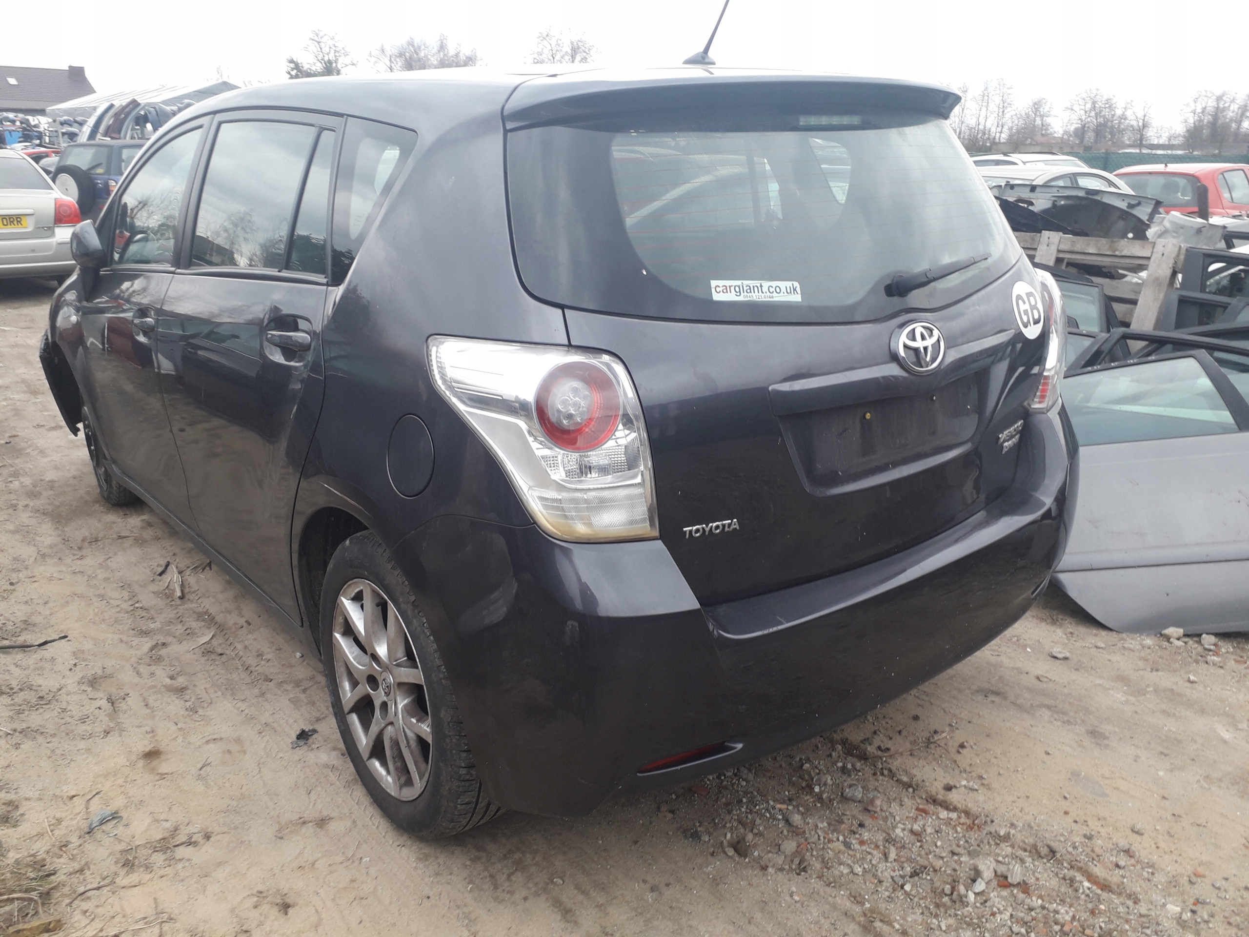 Toyota Verso полуось левый 2,0 2,2 d4d шарнир