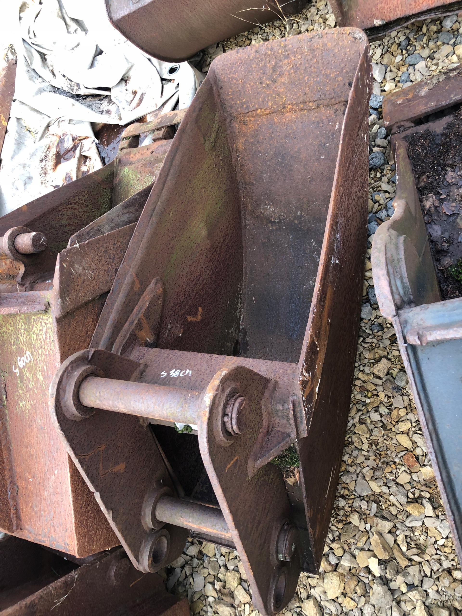 123 - Ковш экскаватора 40 см