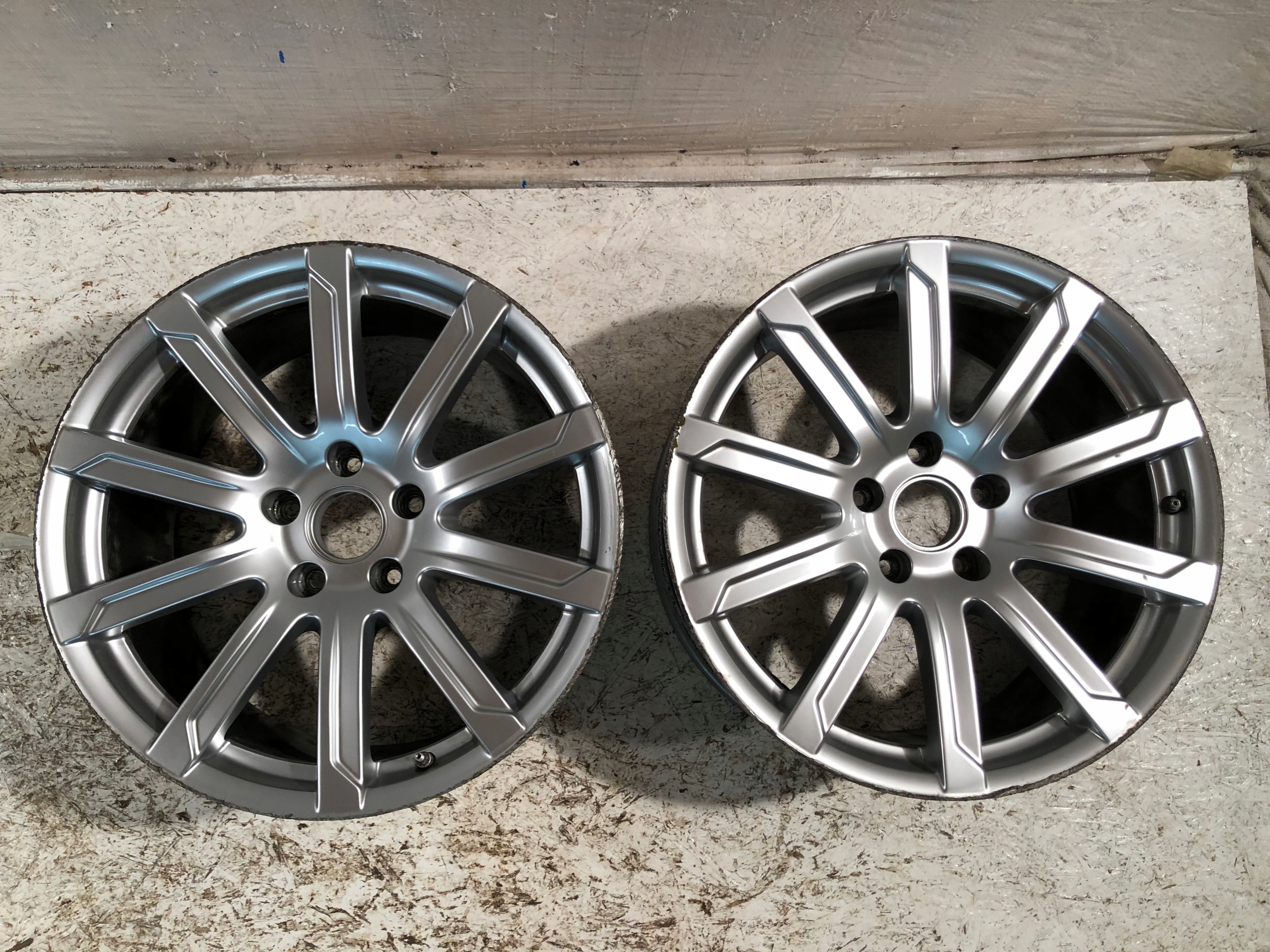 Диск алюминиевый Audi OE 10.0