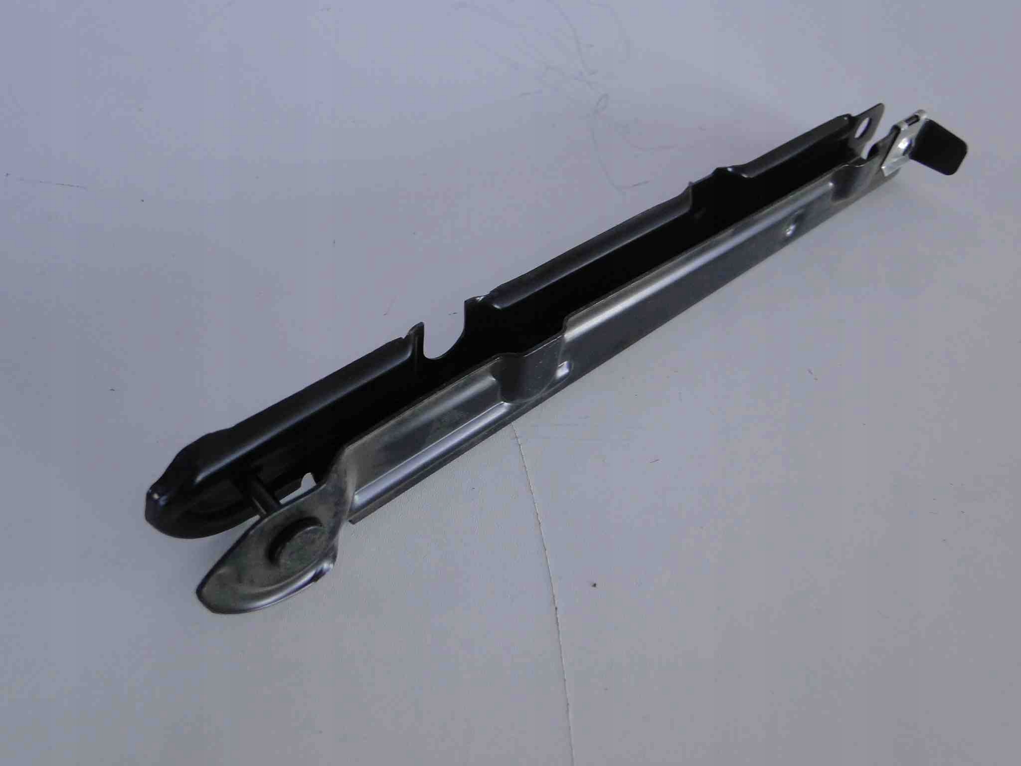 MERCEDES SL R230 MOCOWANIE ZDERZAKA BLOTNIK SLIZG Installation side Front