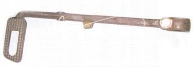 Педаль ліва MF-3 1666026M1