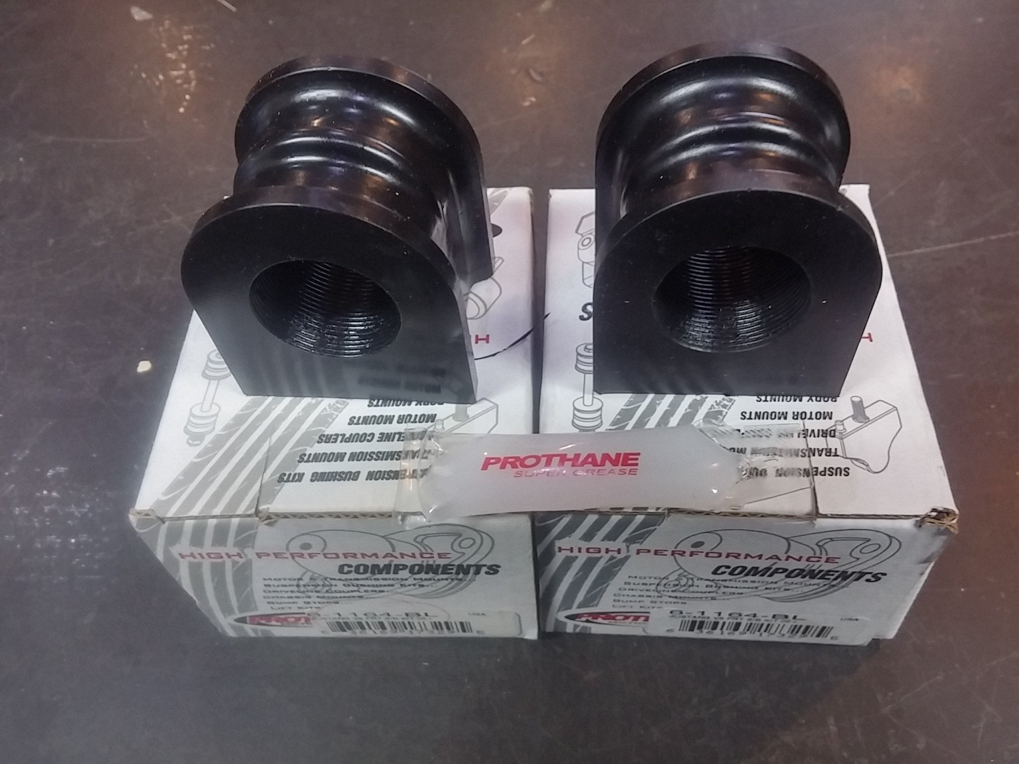 TULEJE STABILIZATORA FORD MUSTANG GUMY POLIURETAN