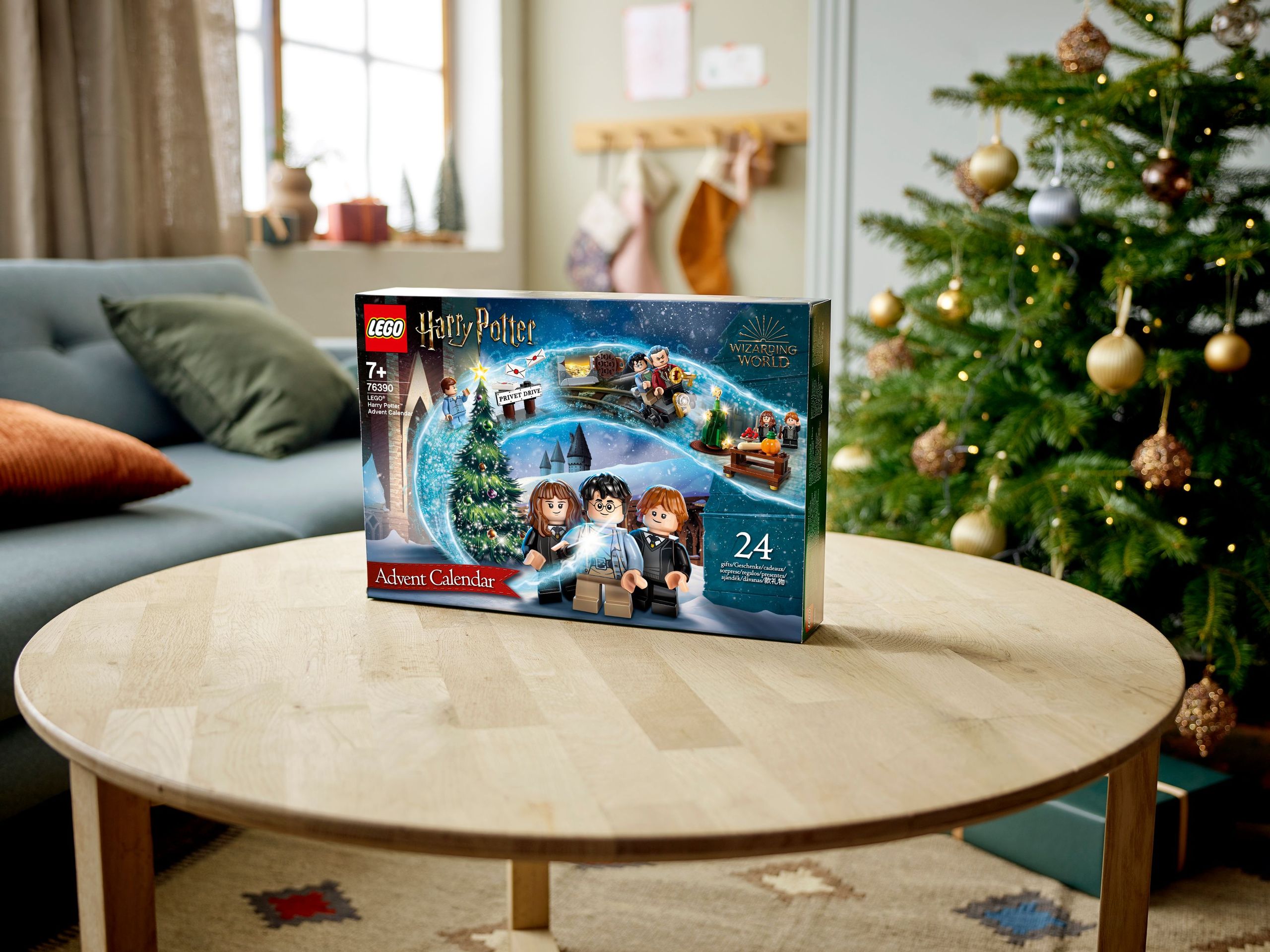 Адвент-календарь LEGO Harry Potter 76390, 274 детали, 6 минифигурок и игра с волчком, от 7 лет — фото 6