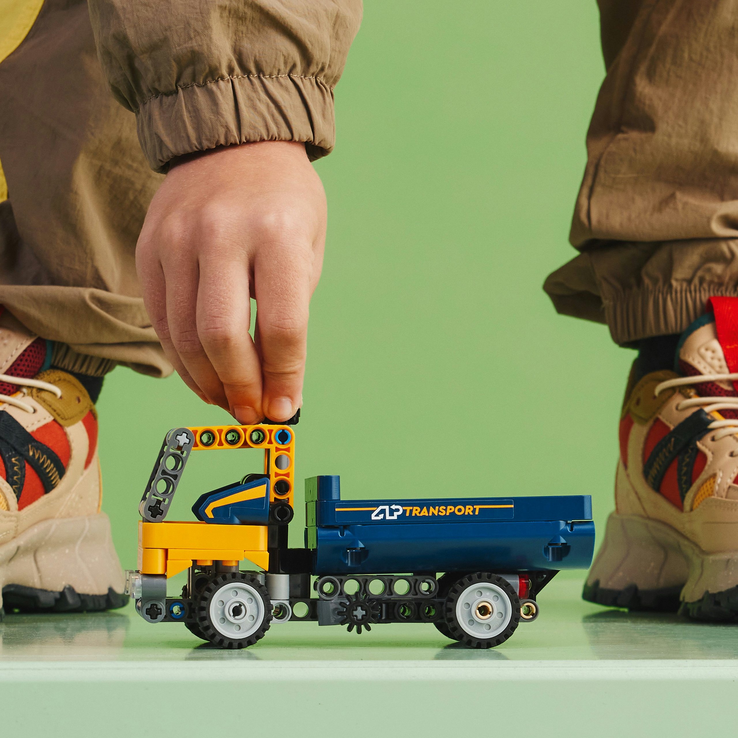LEGO Technic Wywrotka 42147 Bohater Wall-E