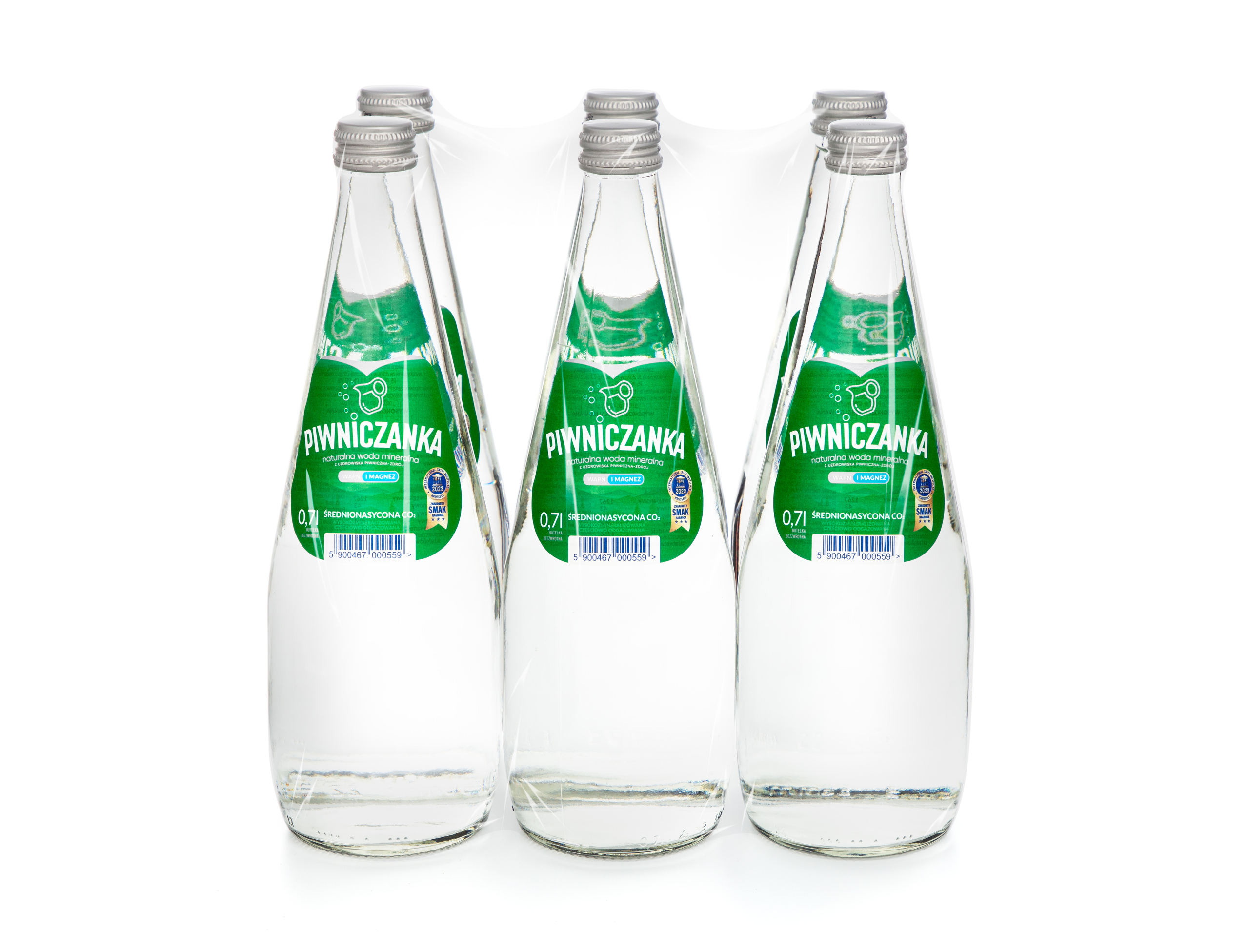 Minerální voda Piwniczanka středně nasycená CO2 700 ml [12 ks]