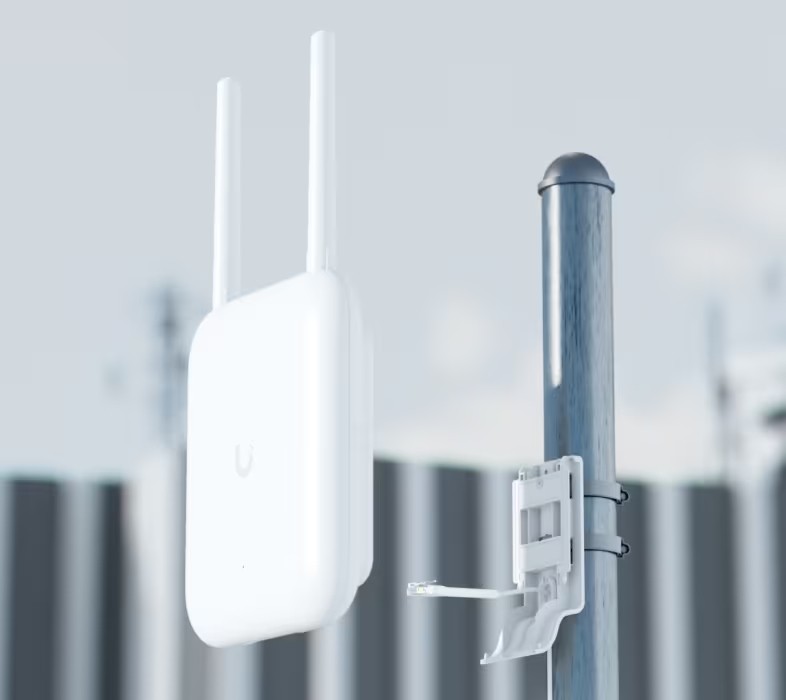 UBIQUITI UniFi U7 Access Point, Outdoor All-weather, Wi-Fi 7 BE5000, 1x 2.5GE — 19