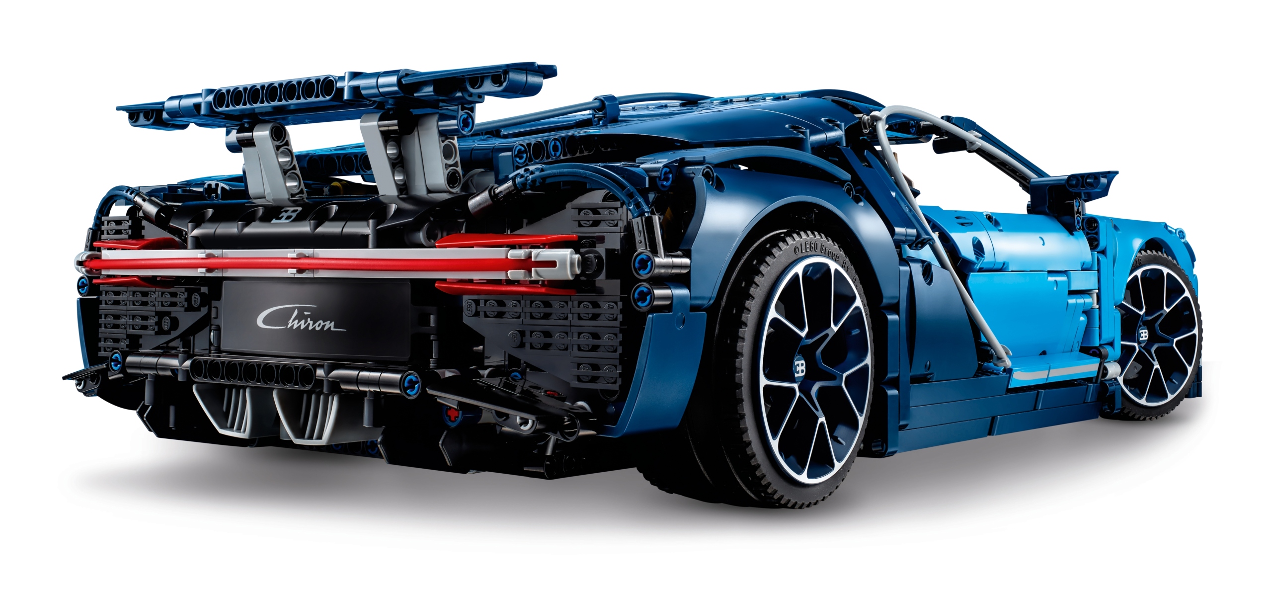 LEGO Technic Bugatti Chiron 42083 Liczba elementów 3599 szt.