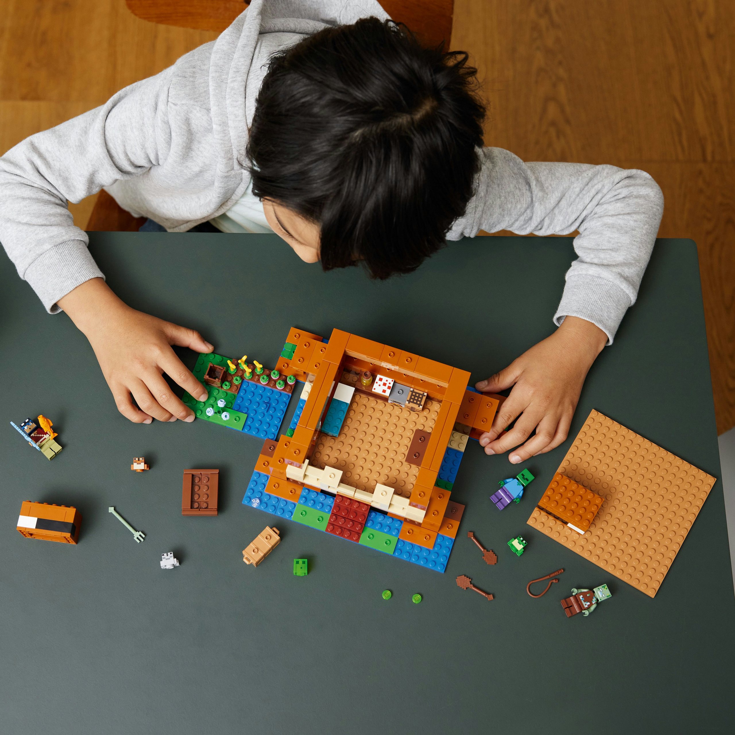 LEGO Minecraft 21256 - Żabi domek Stan opakowania oryginalne