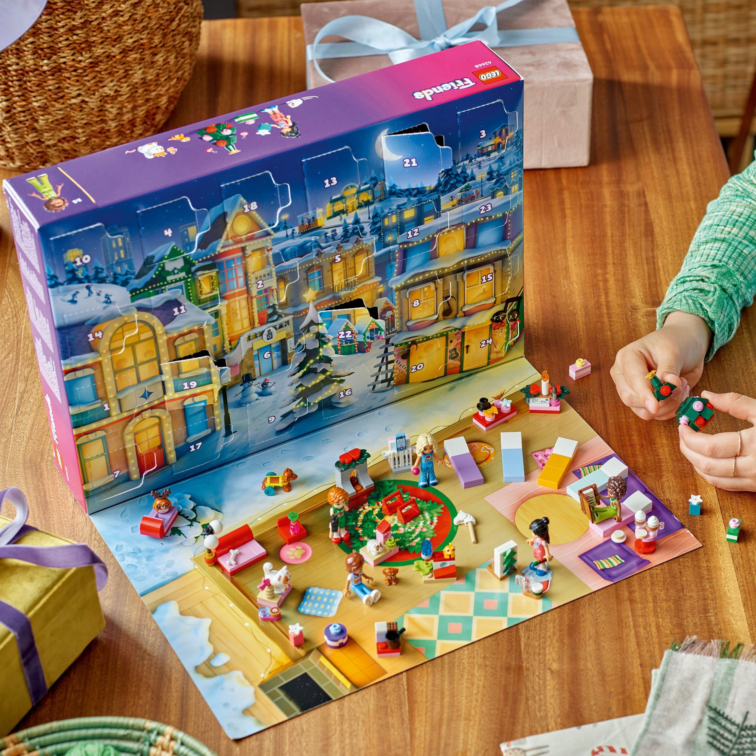 Адвент-календарь LEGO Friends 42668 2025, 237 деталей, 5 мини-кукол и 5 животных, от 6 лет — фото 3