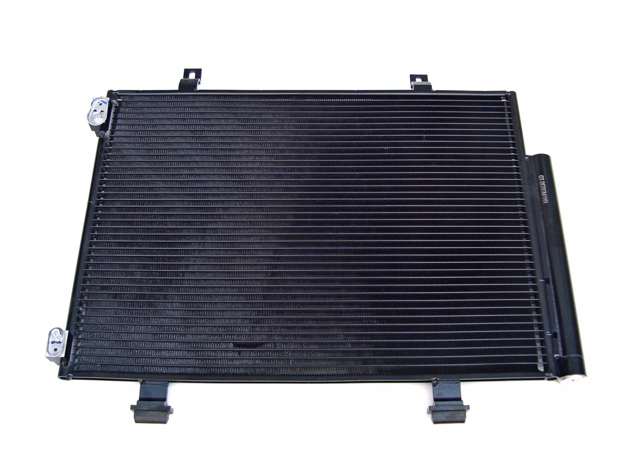 GT11-035 - КОНДЕНСАТОРНЫЙ РАДИАТОР ДЛЯ SUZUKI SWIFT 2010-2017