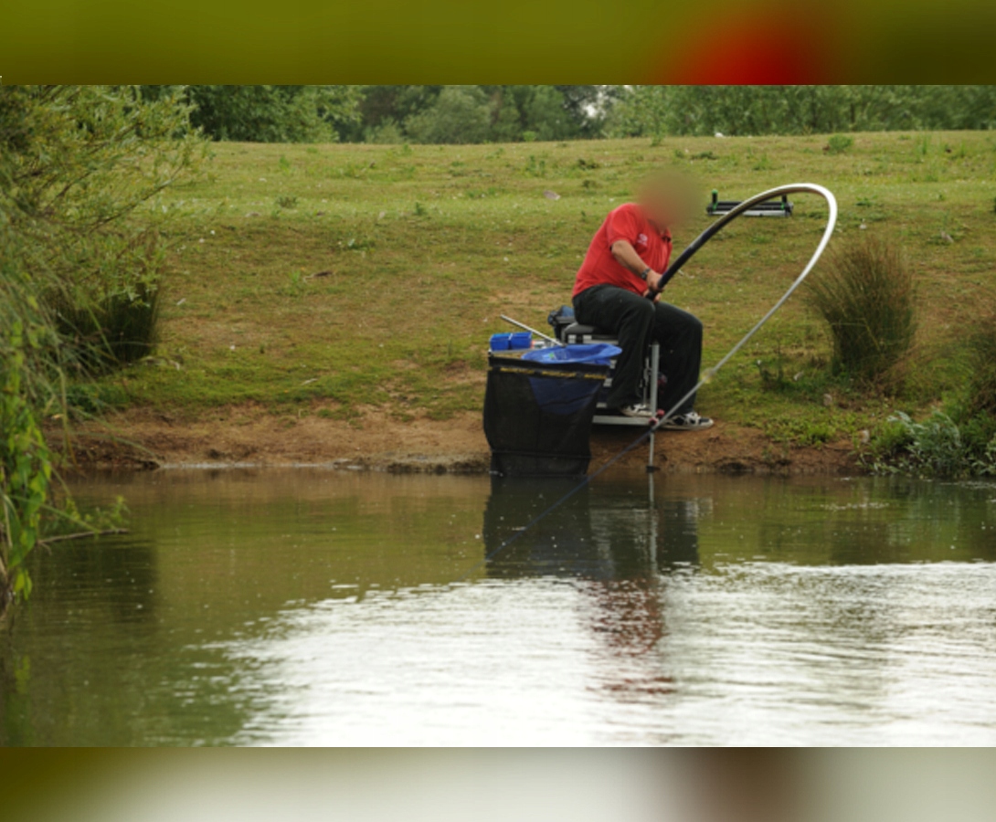 KOSZ DO PODBIERAKA ŻYŁKOWY MISTRALL 55x45cm X3 Marka Mistrall