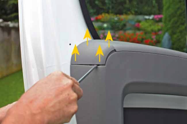 ZAMEK DODATKOWY BLOKADA DRZWI KABINY HEOSAFE DUCATO 2006-2021 2szt. Marka HEOSolution