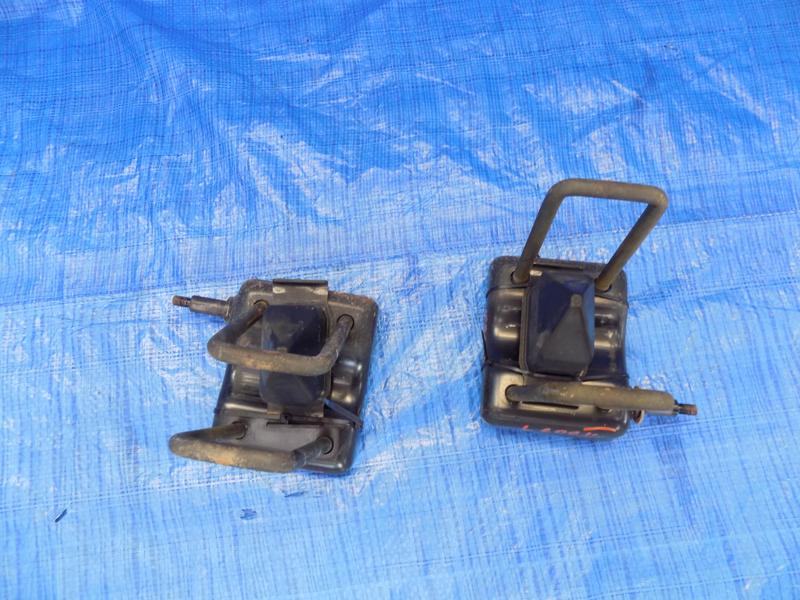 STRZEMIE MOCOWANIE RESOROW L200 16 19R 2 4DiD