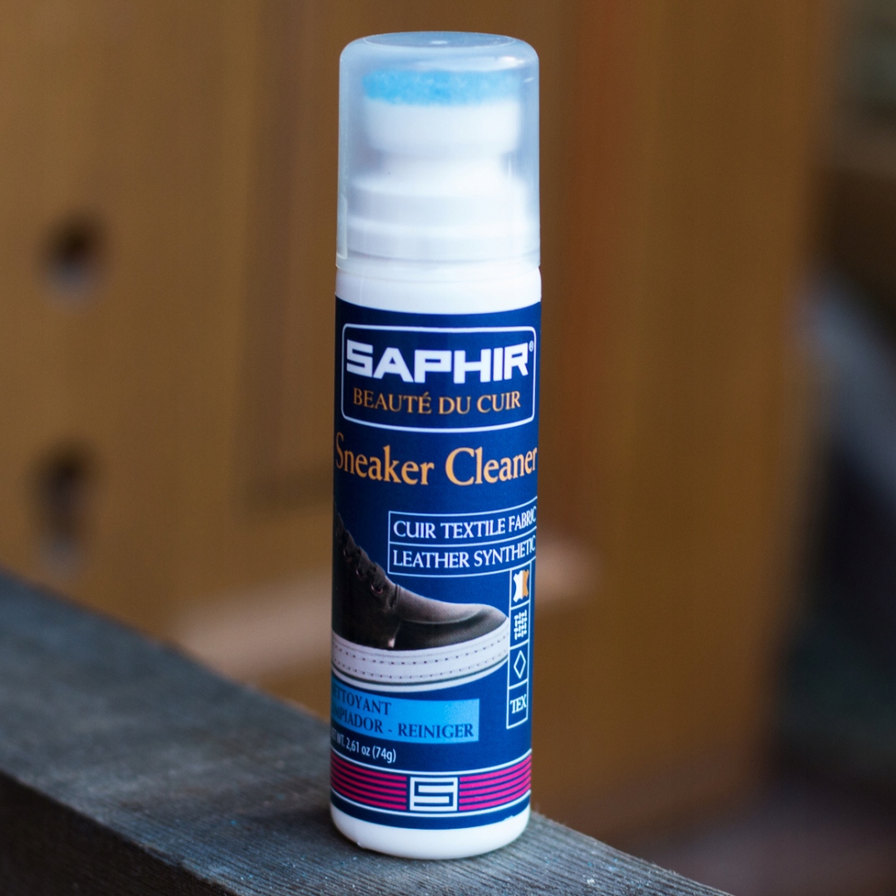 Средство для чистки подошвы. Saphir очиститель Sneaker Cleaner. Saphir для очистки белой подошвы. Saphir для нубука. Очиститель для кожи Saphir.