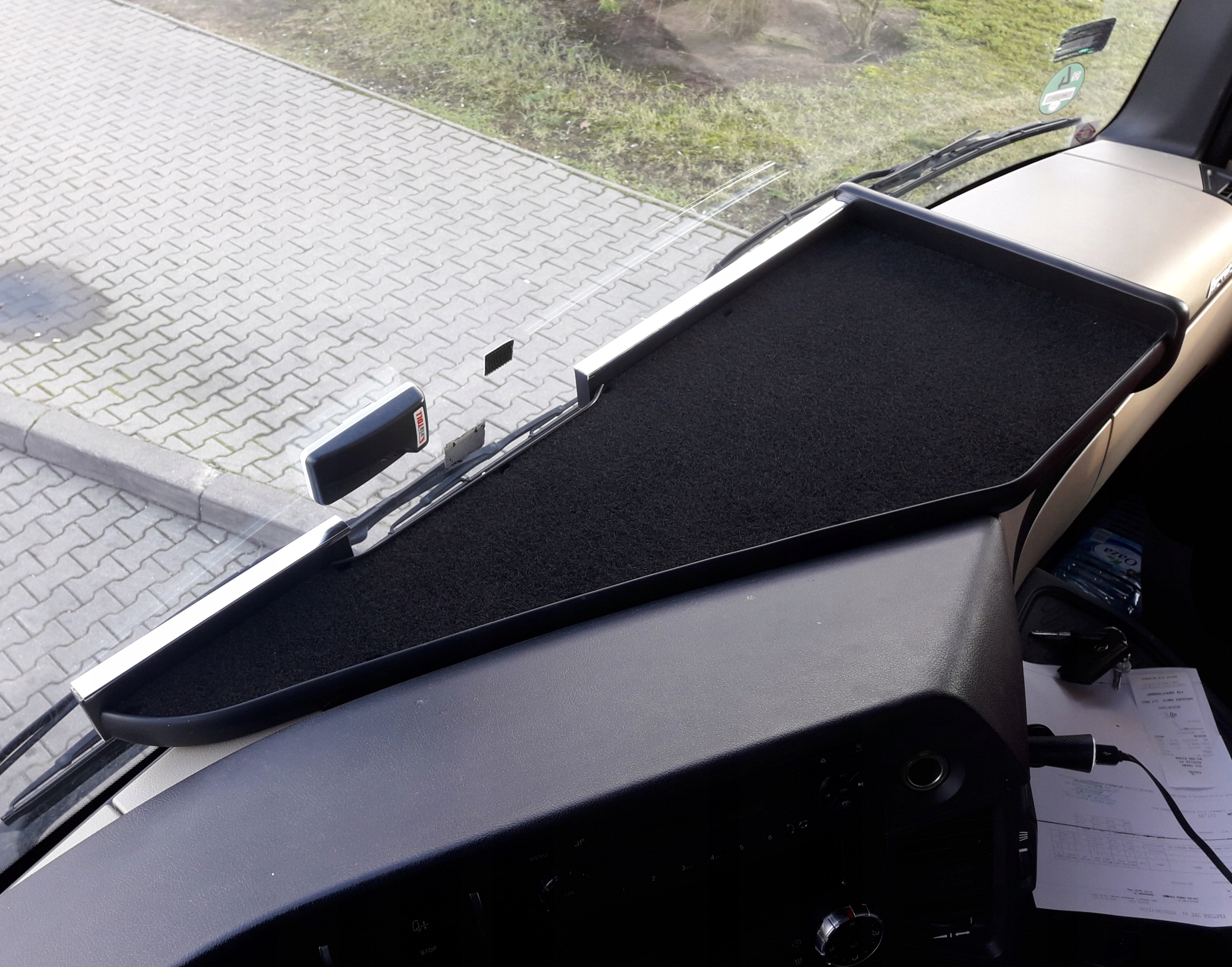 PÓŁKA ŚRODKOWA MERCEDES ACTROS MP4 PO 2011R FREZ