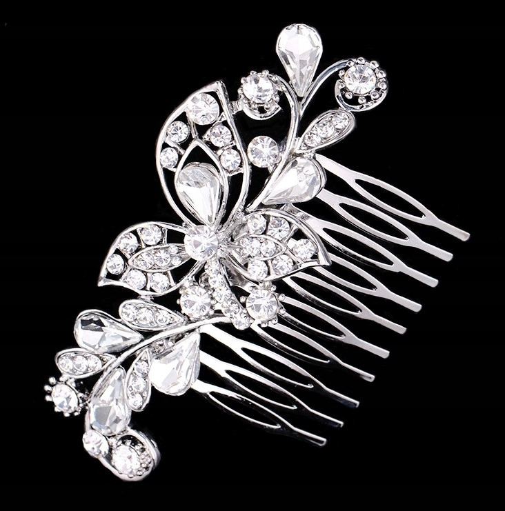 STROIK ŚLUBNY, PIĘKNY, BŁYSZCZĄCY, EFEKTOWNY Kolor dominujący srebrny